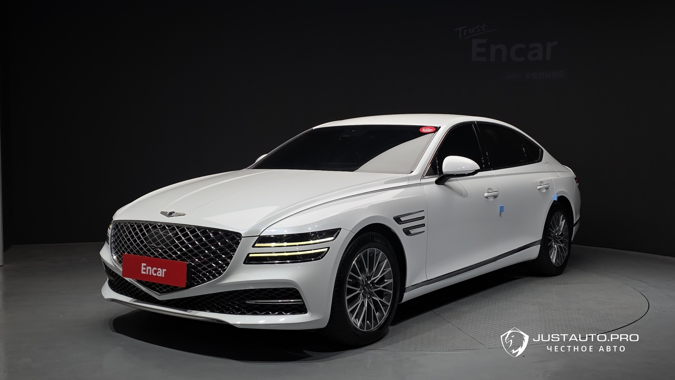 Автомобиль Genesis G80