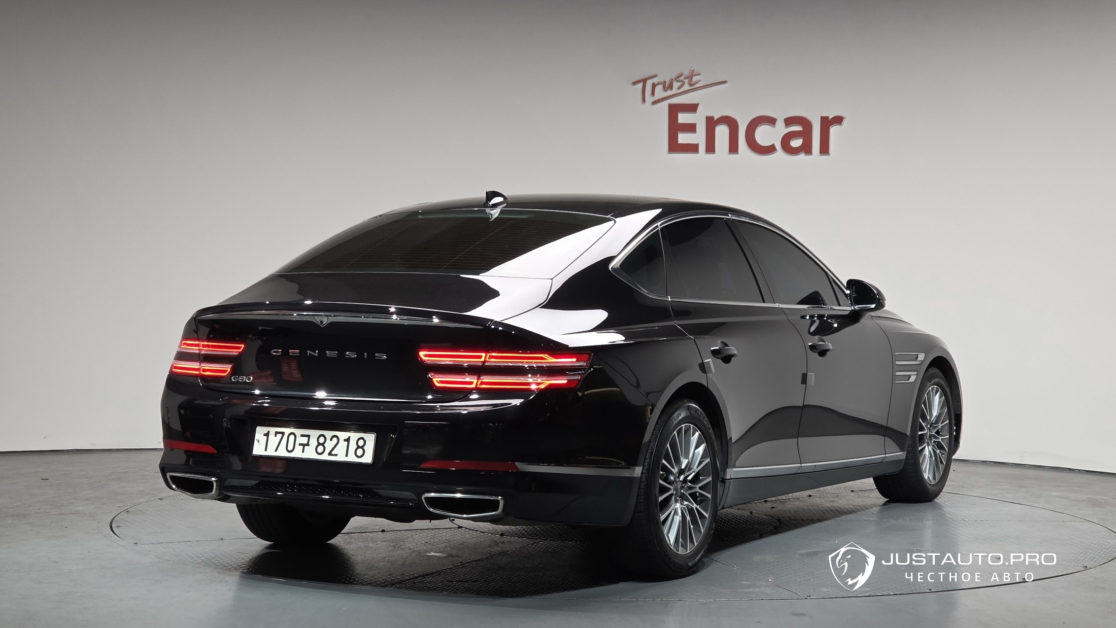 Автомобиль Genesis G80