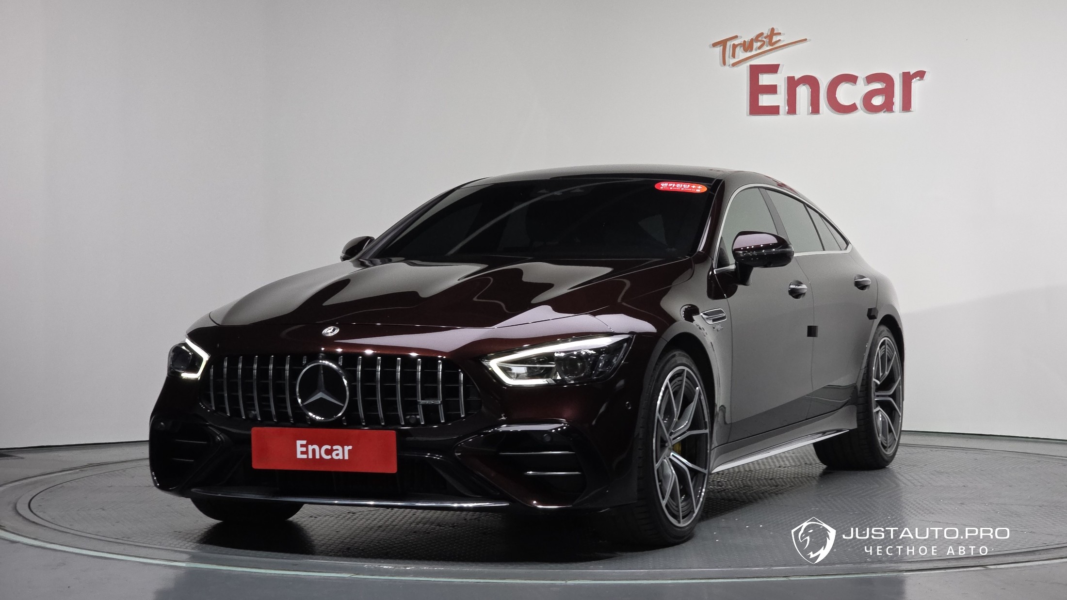 Автомобиль Mercedes-Benz AMG GT