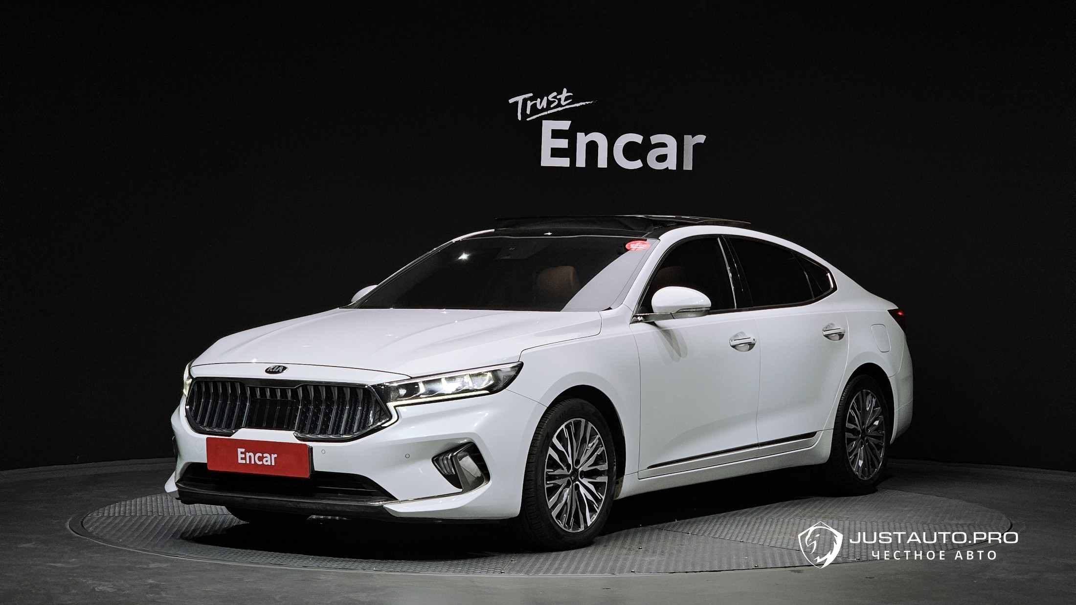 Автомобиль Kia K7