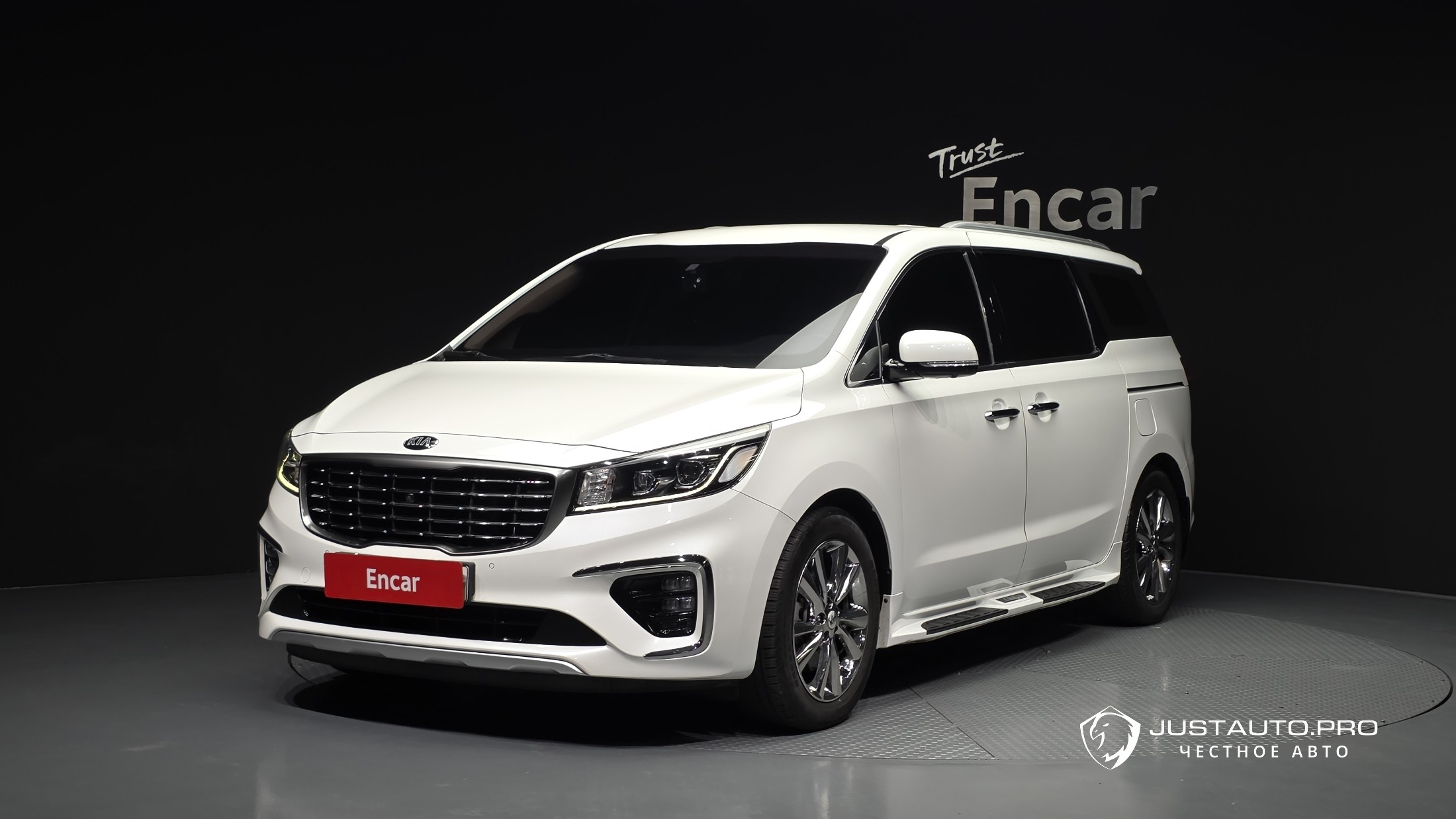 Автомобиль Kia Canival