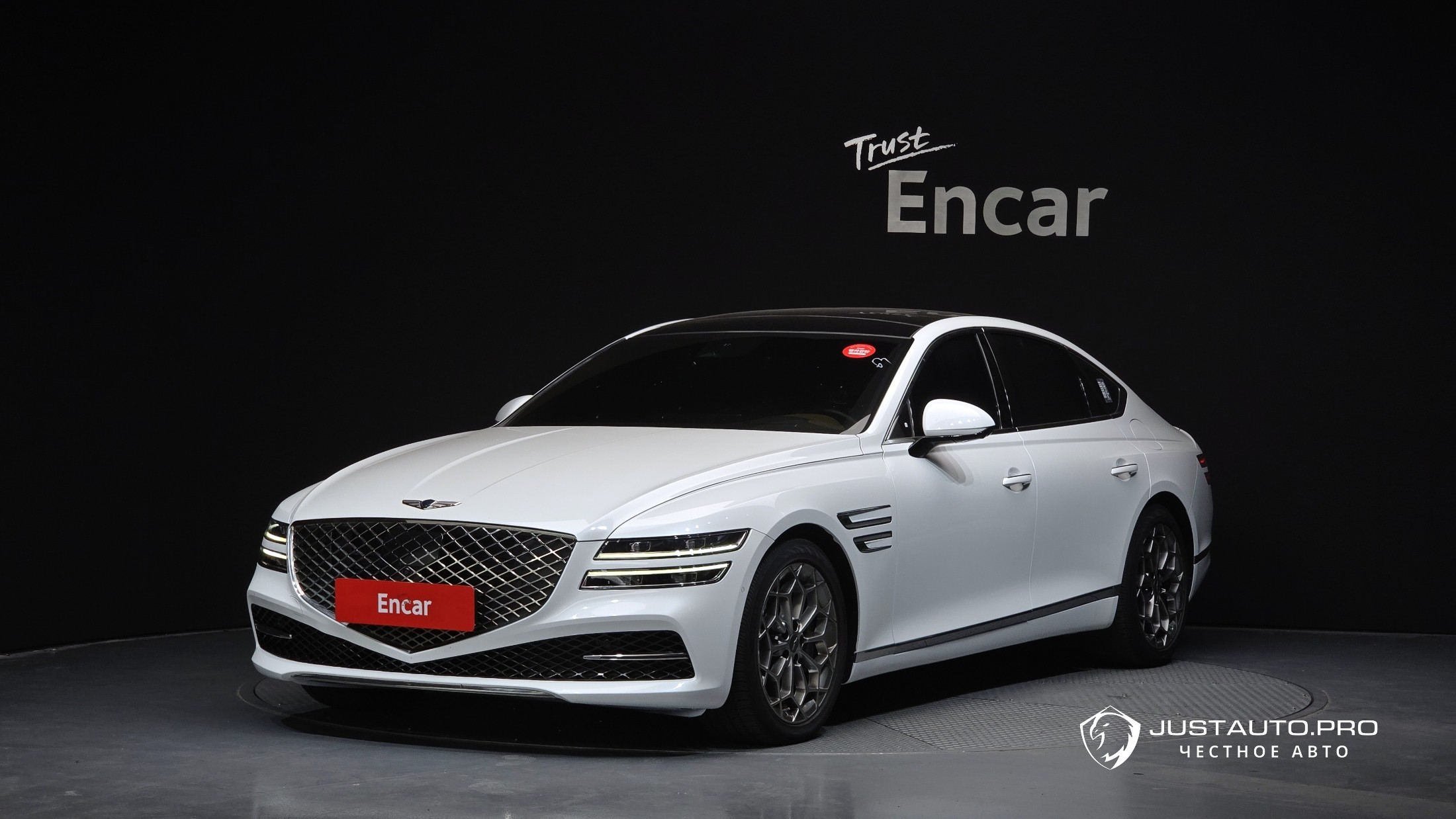 Автомобиль Genesis G80