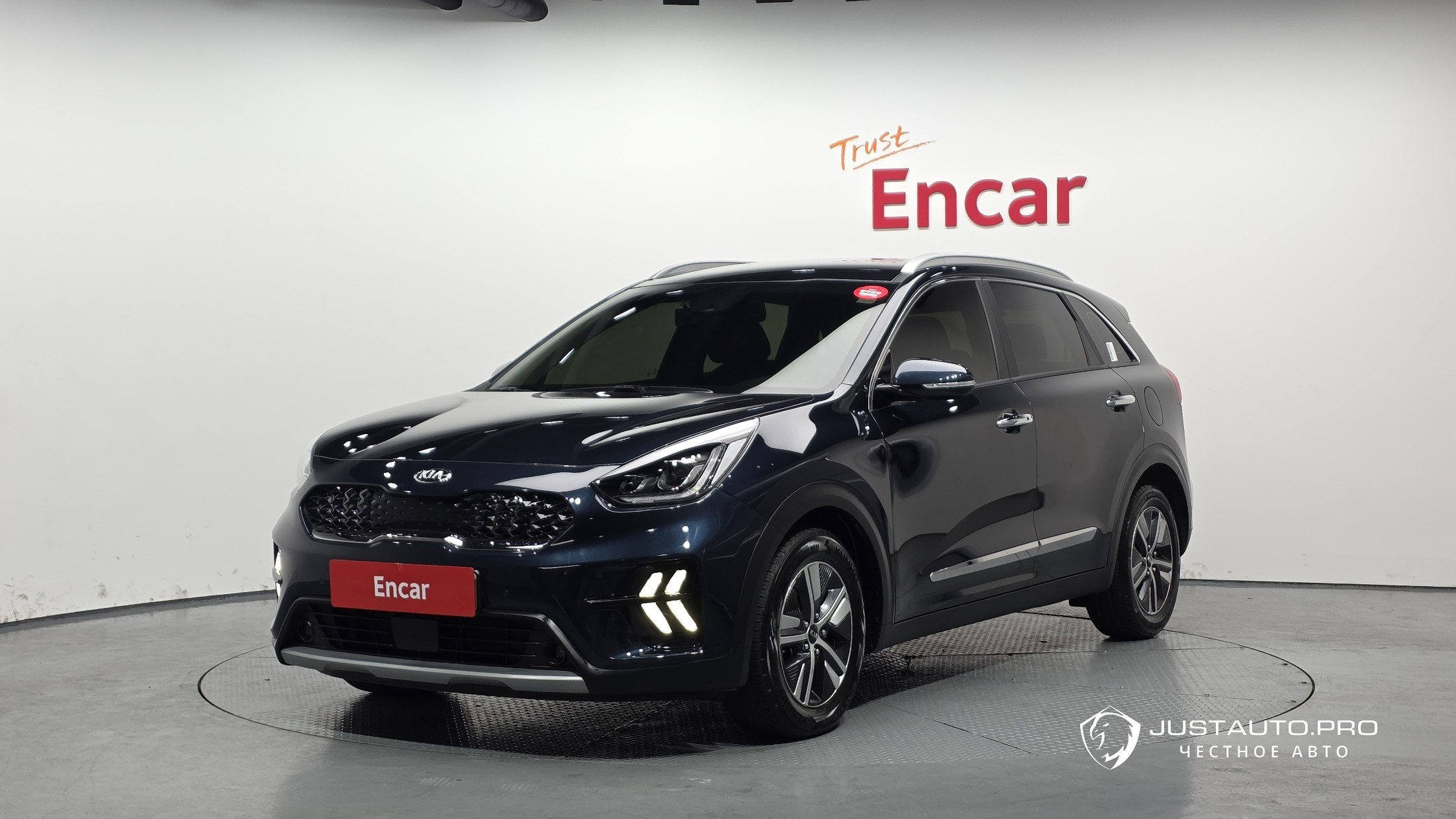 Автомобиль Kia Niro