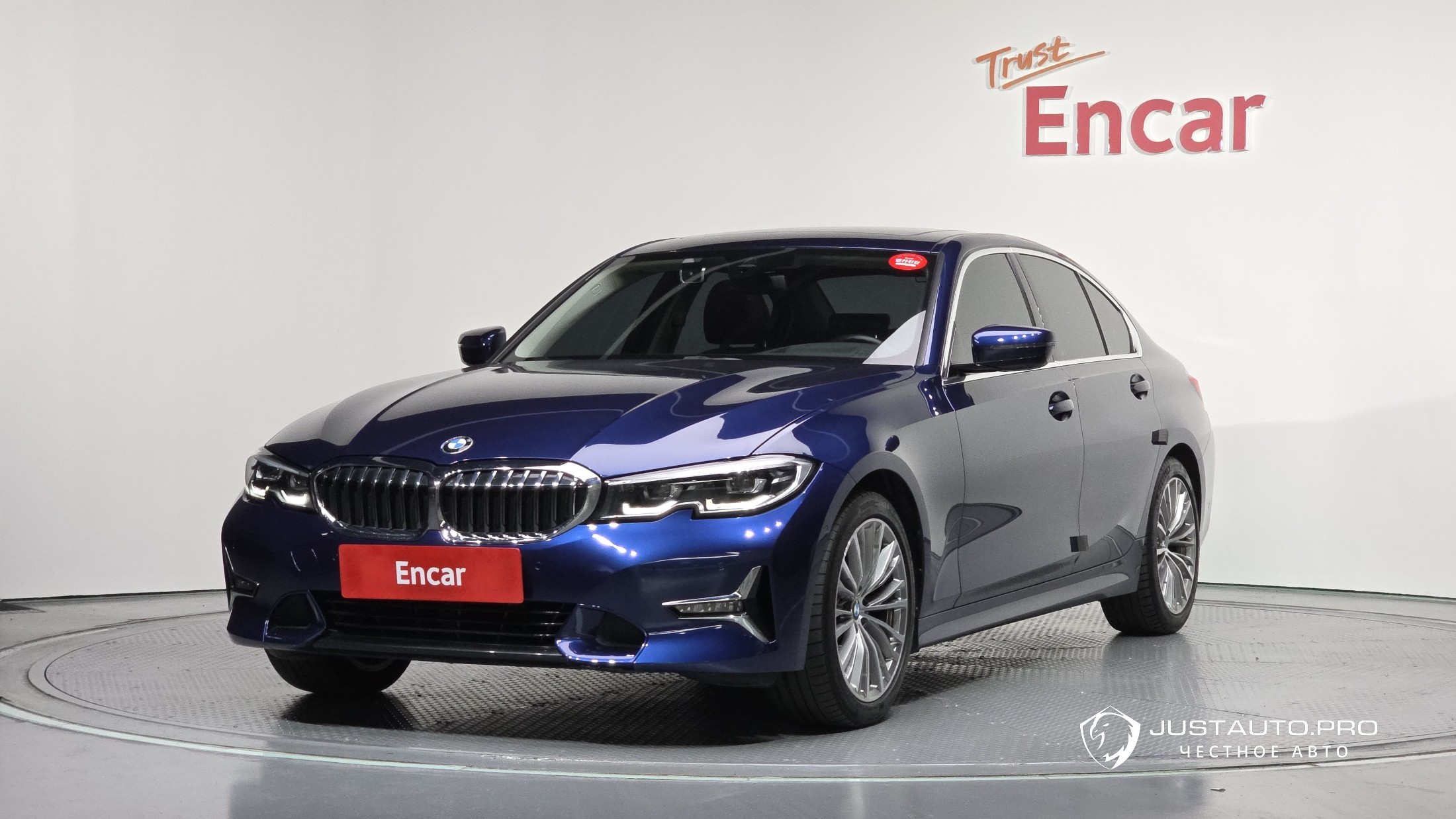 Автомобиль BMW 3-Series