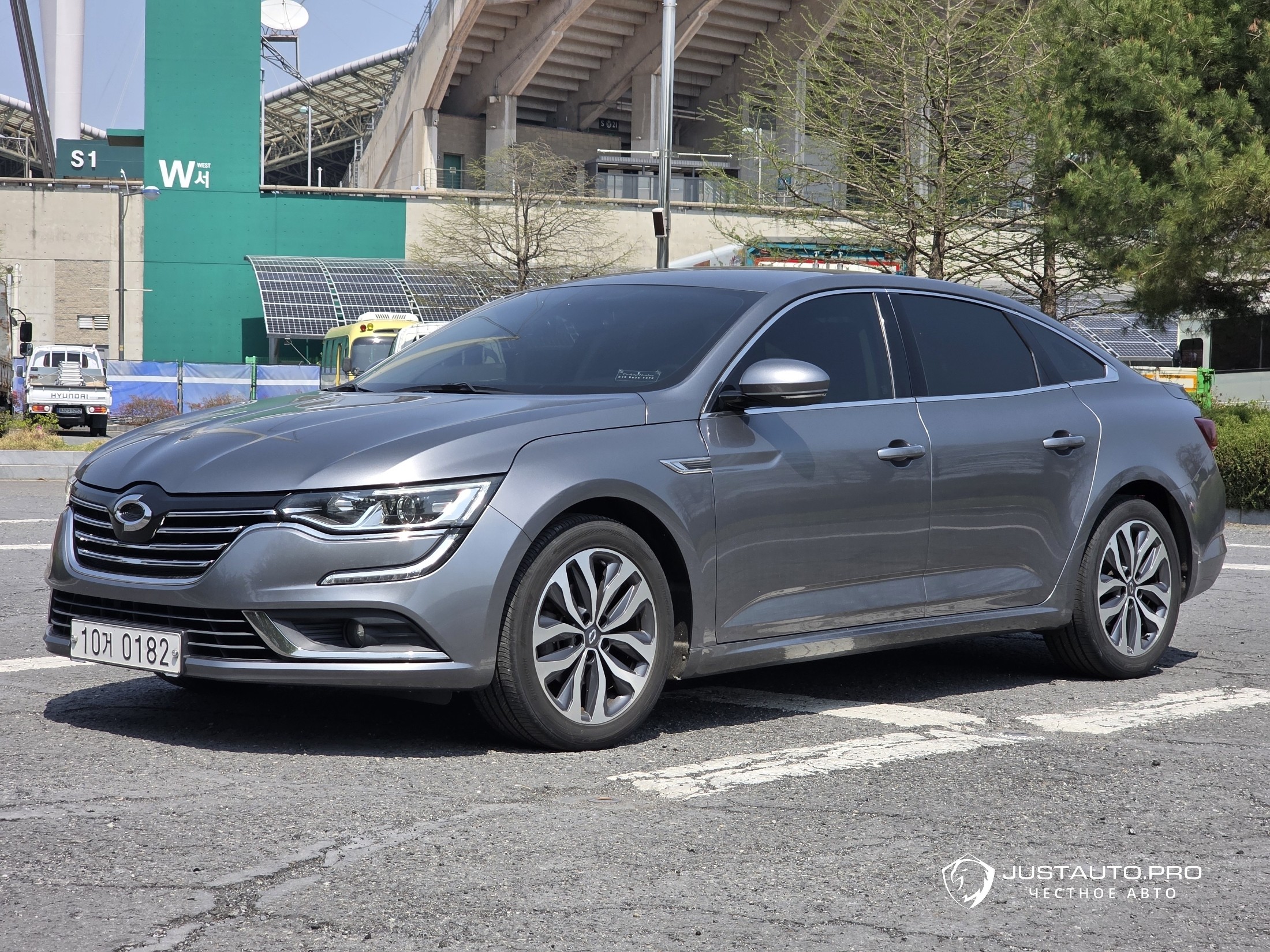 Автомобиль Renault-KoreaSamsung SM6