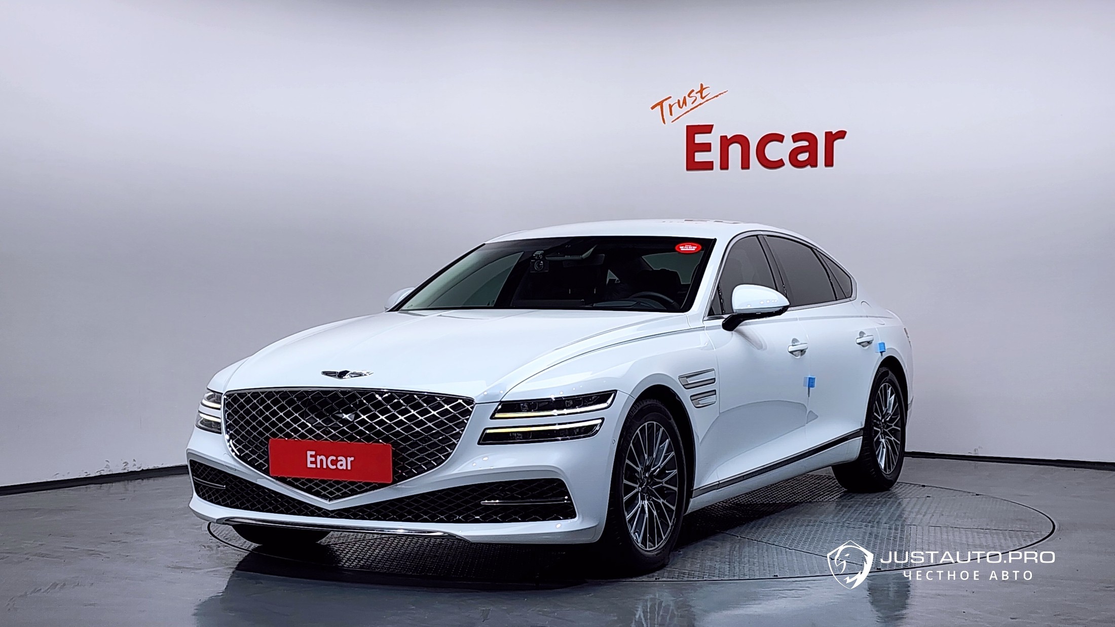 Автомобиль Genesis G80