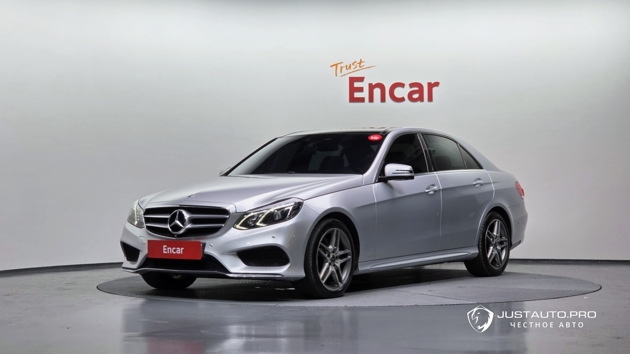 Автомобиль Mercedes-Benz E-Class