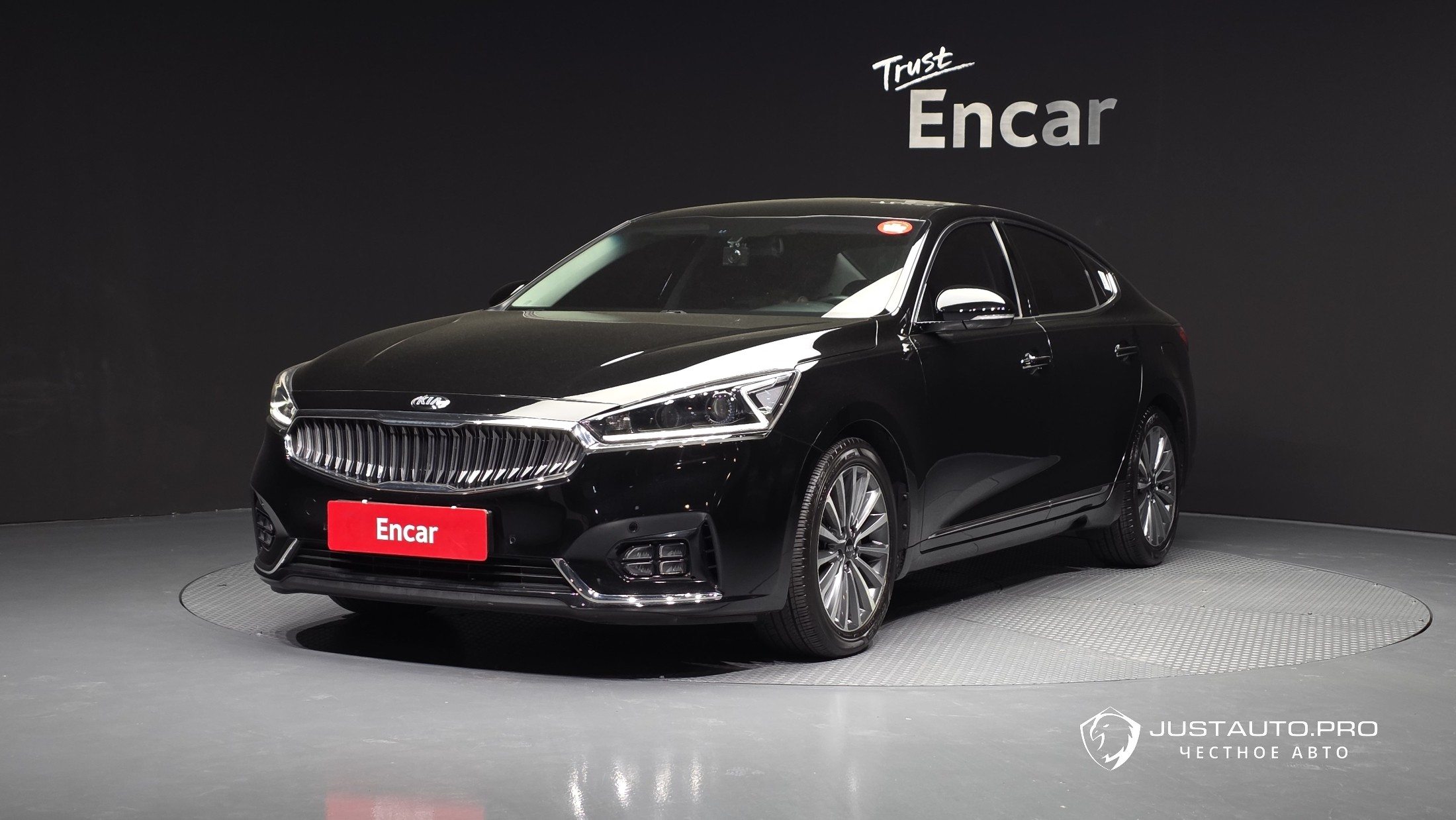 Автомобиль Kia K7