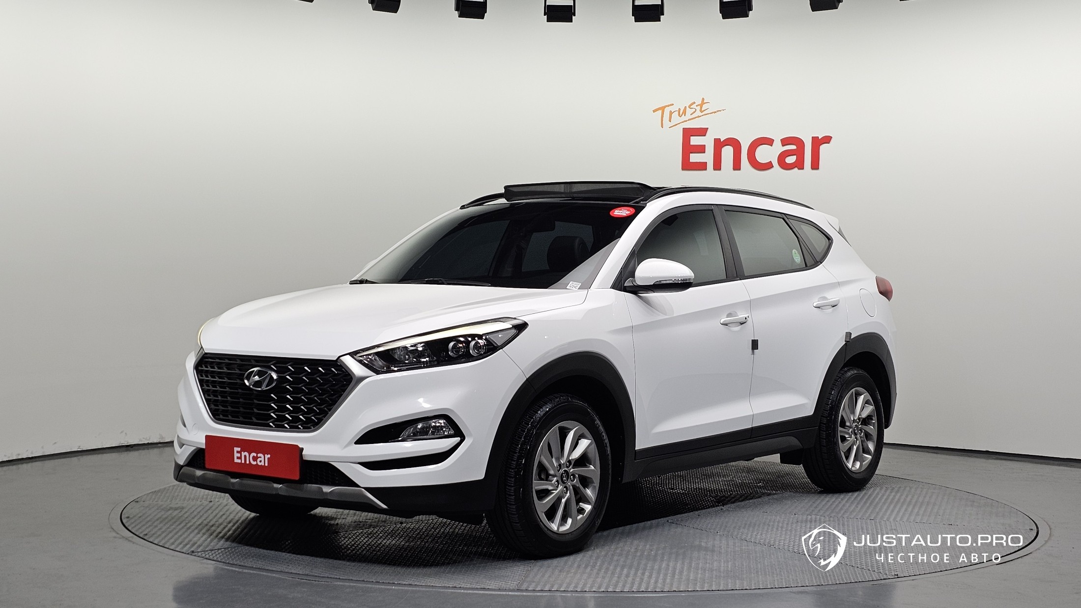 Автомобиль Hyundai Tucson