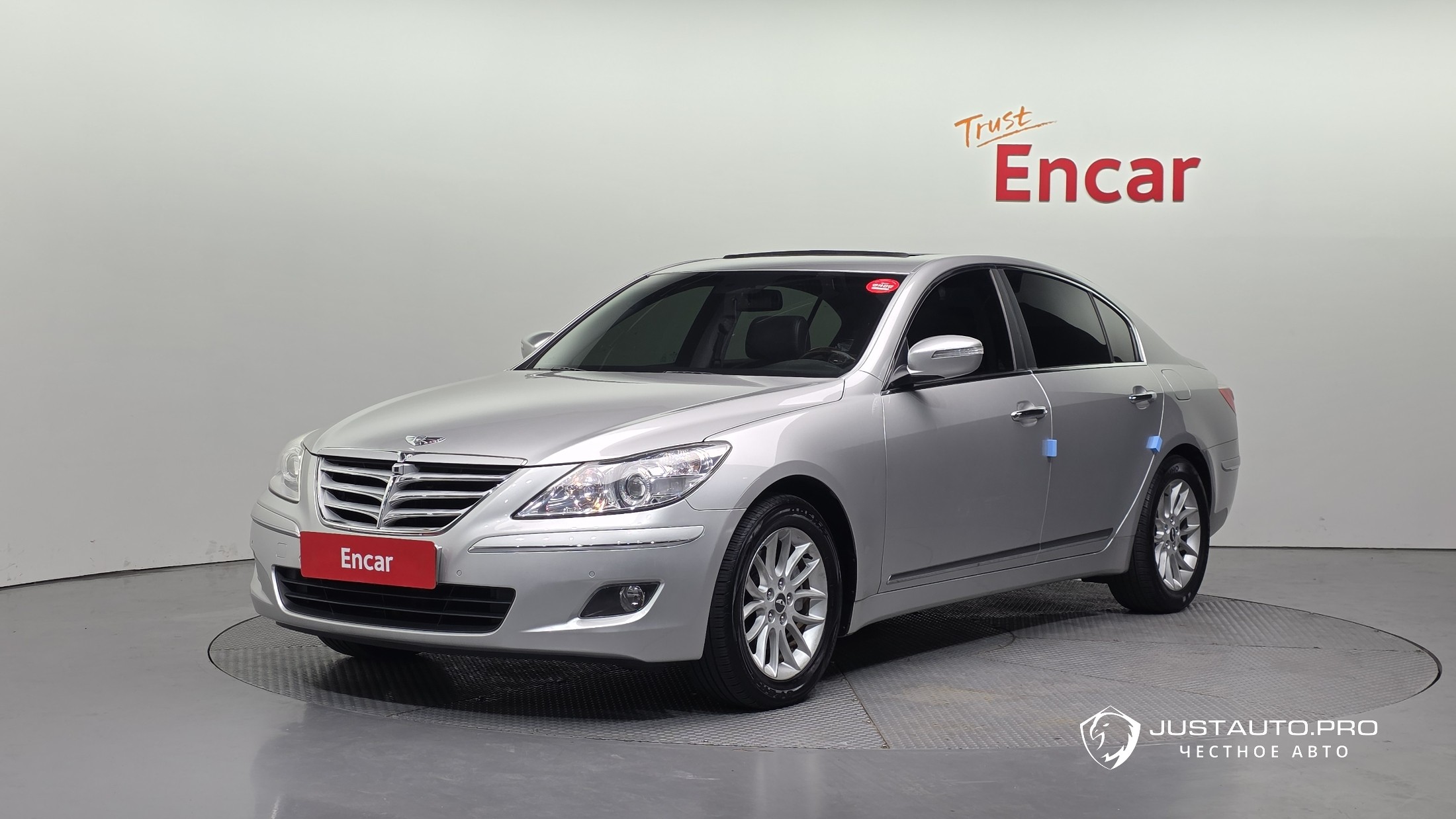 Автомобиль Hyundai Genesis