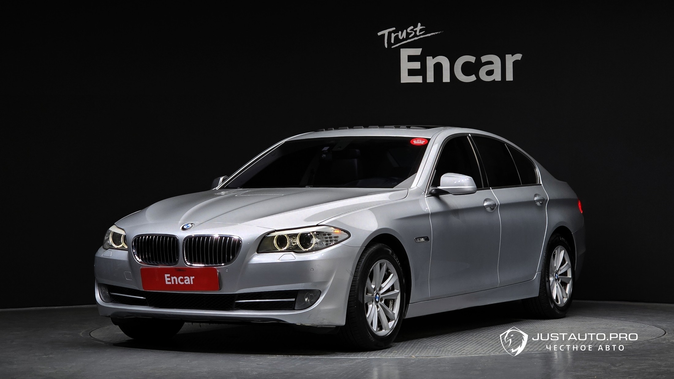 Автомобиль BMW 5-Series