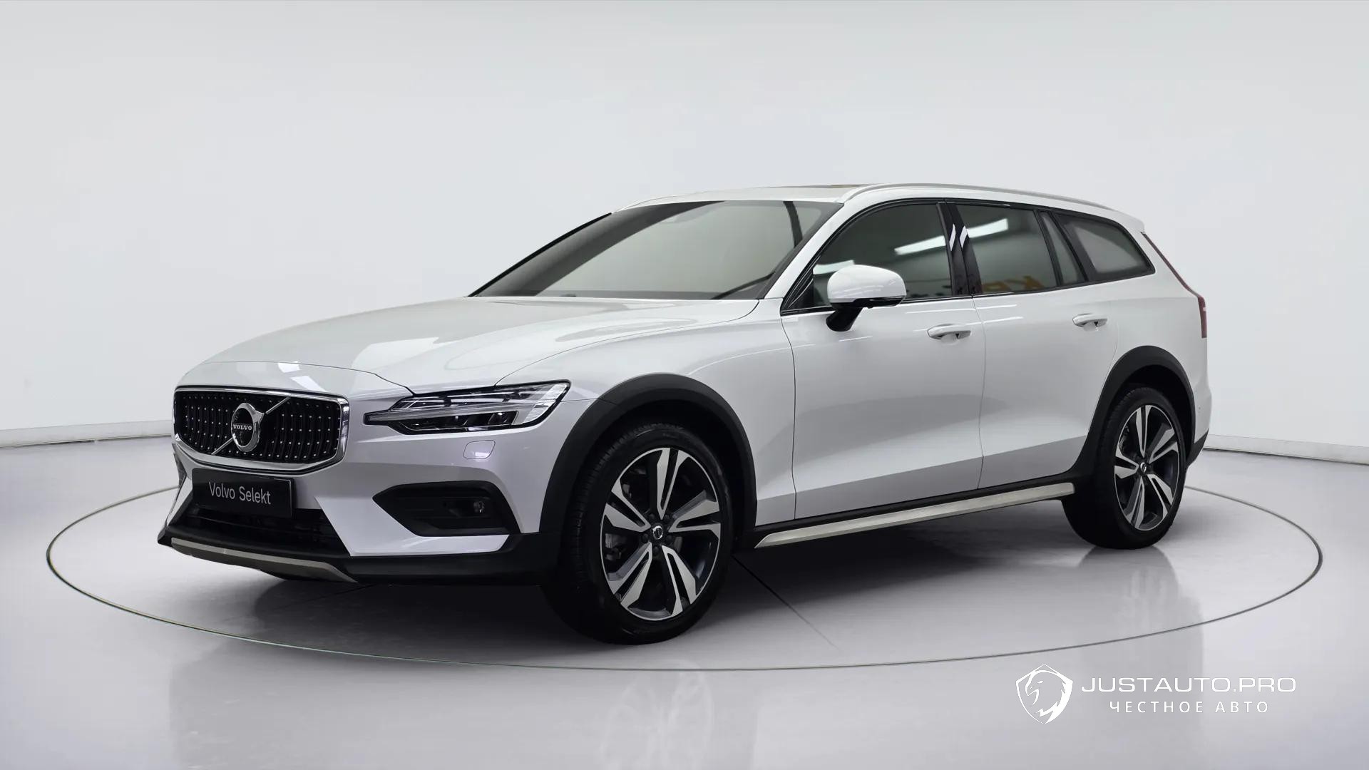 Автомобиль Volvo V60