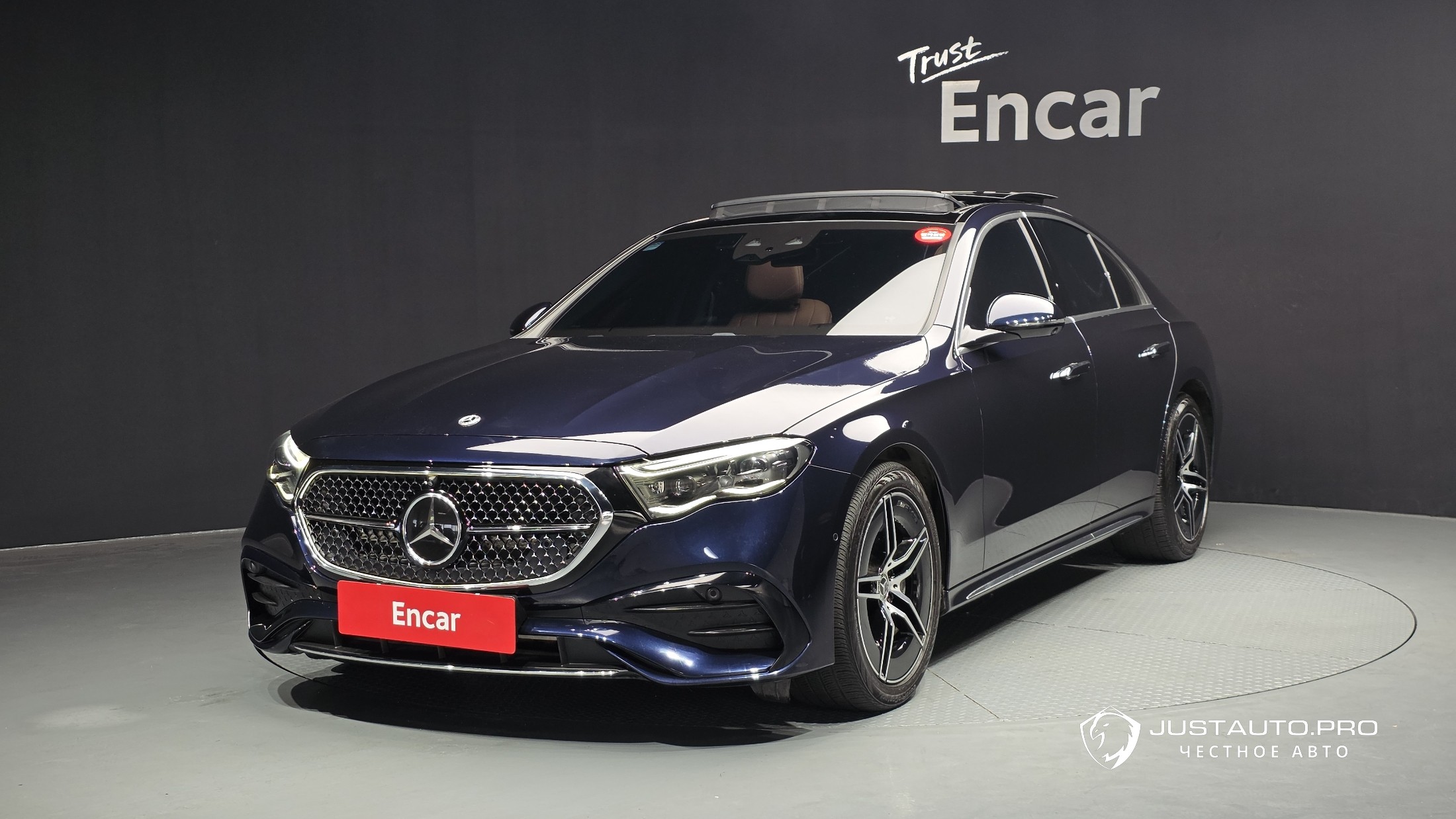 Автомобиль Mercedes-Benz E-Class
