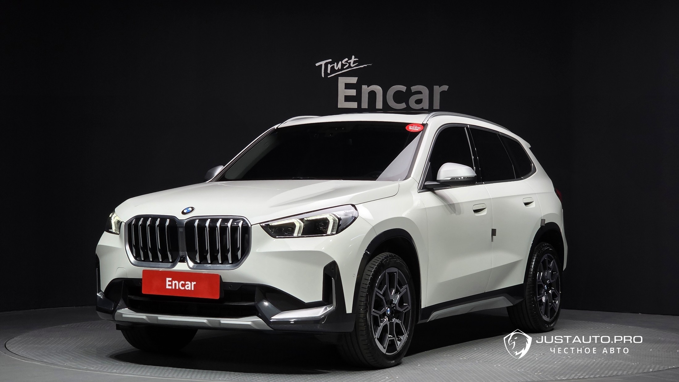 Автомобиль BMW X1