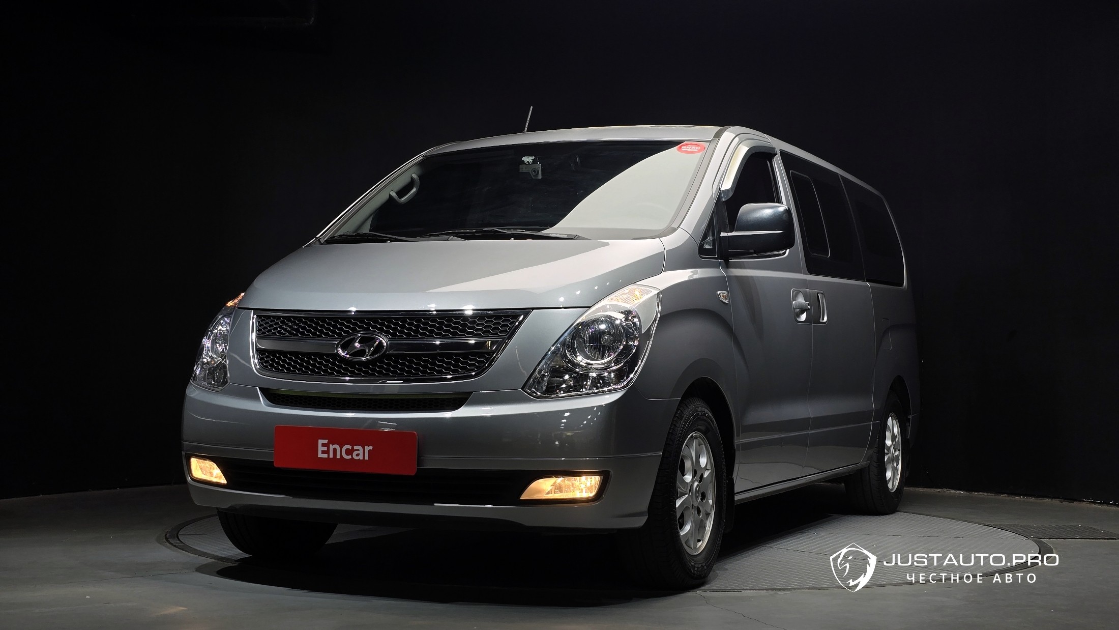 Автомобиль Hyundai Starex
