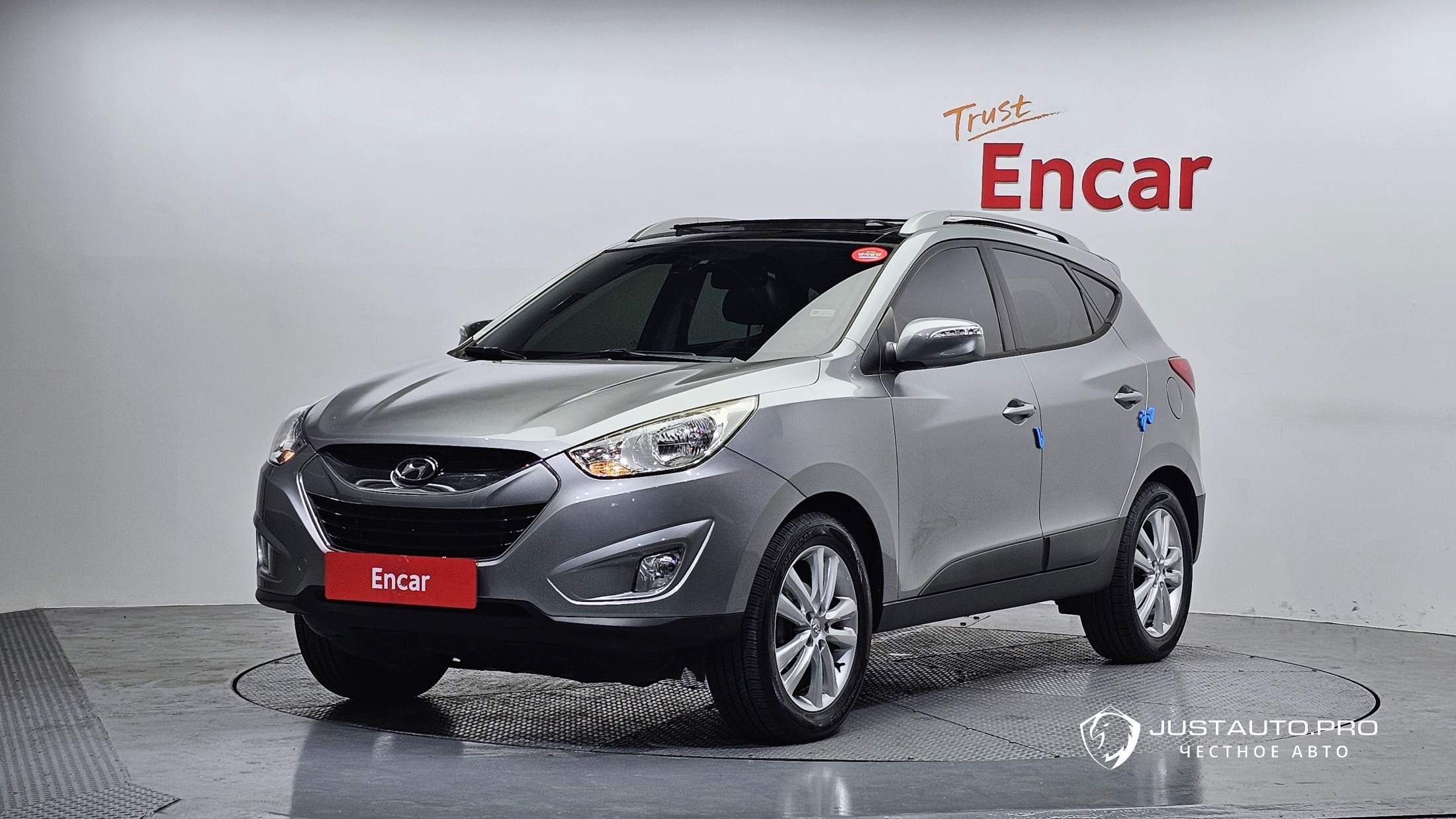 Автомобиль Hyundai Tucson