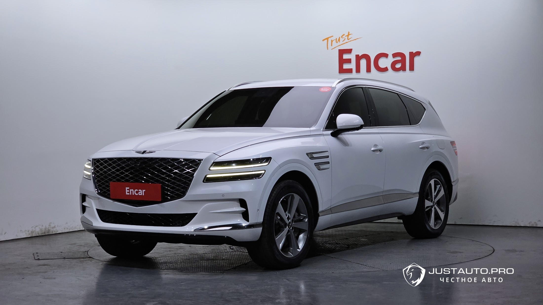 Автомобиль Genesis GV80