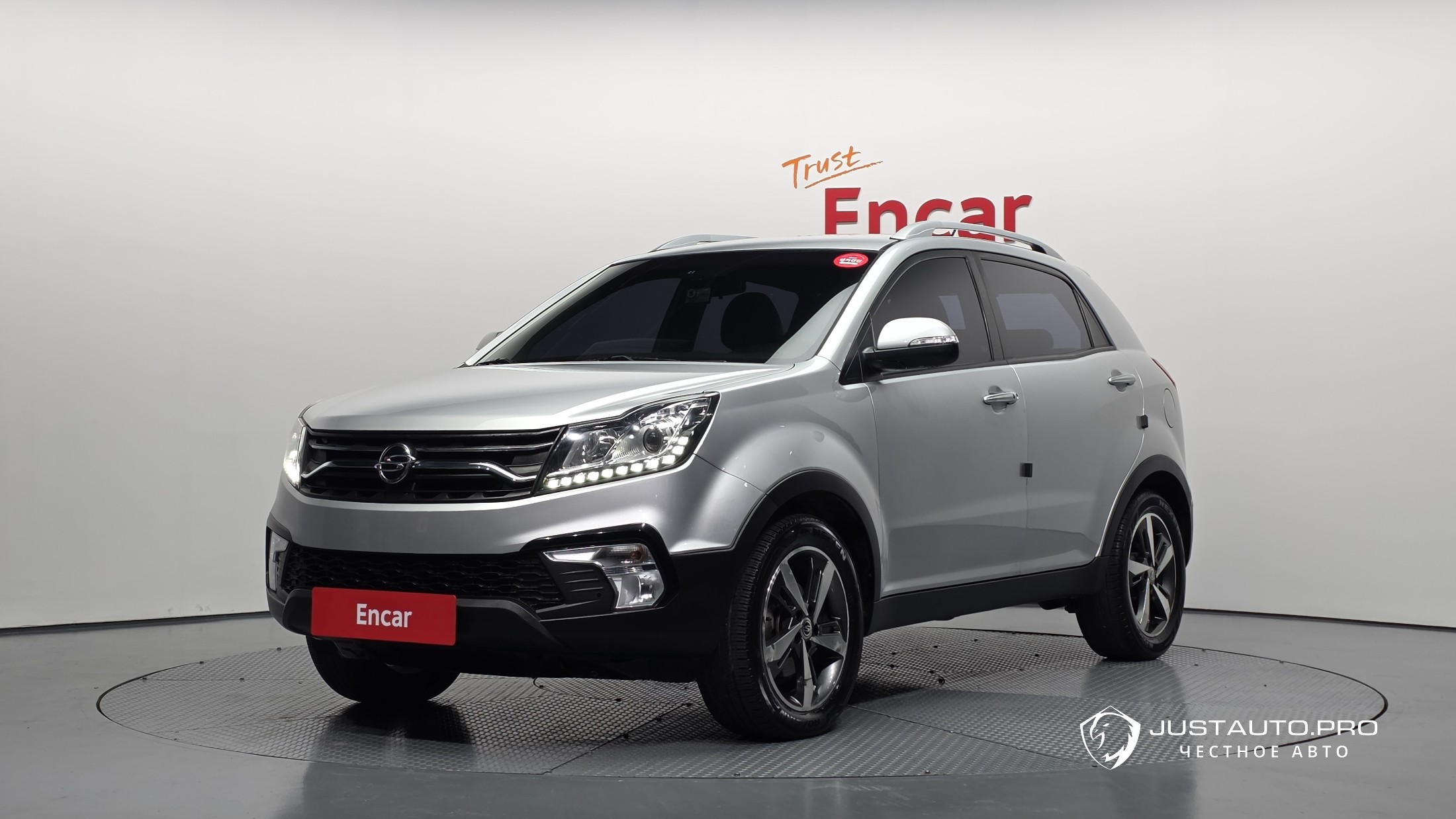 Автомобиль KG_Mobility_Ssangyong KORANDO