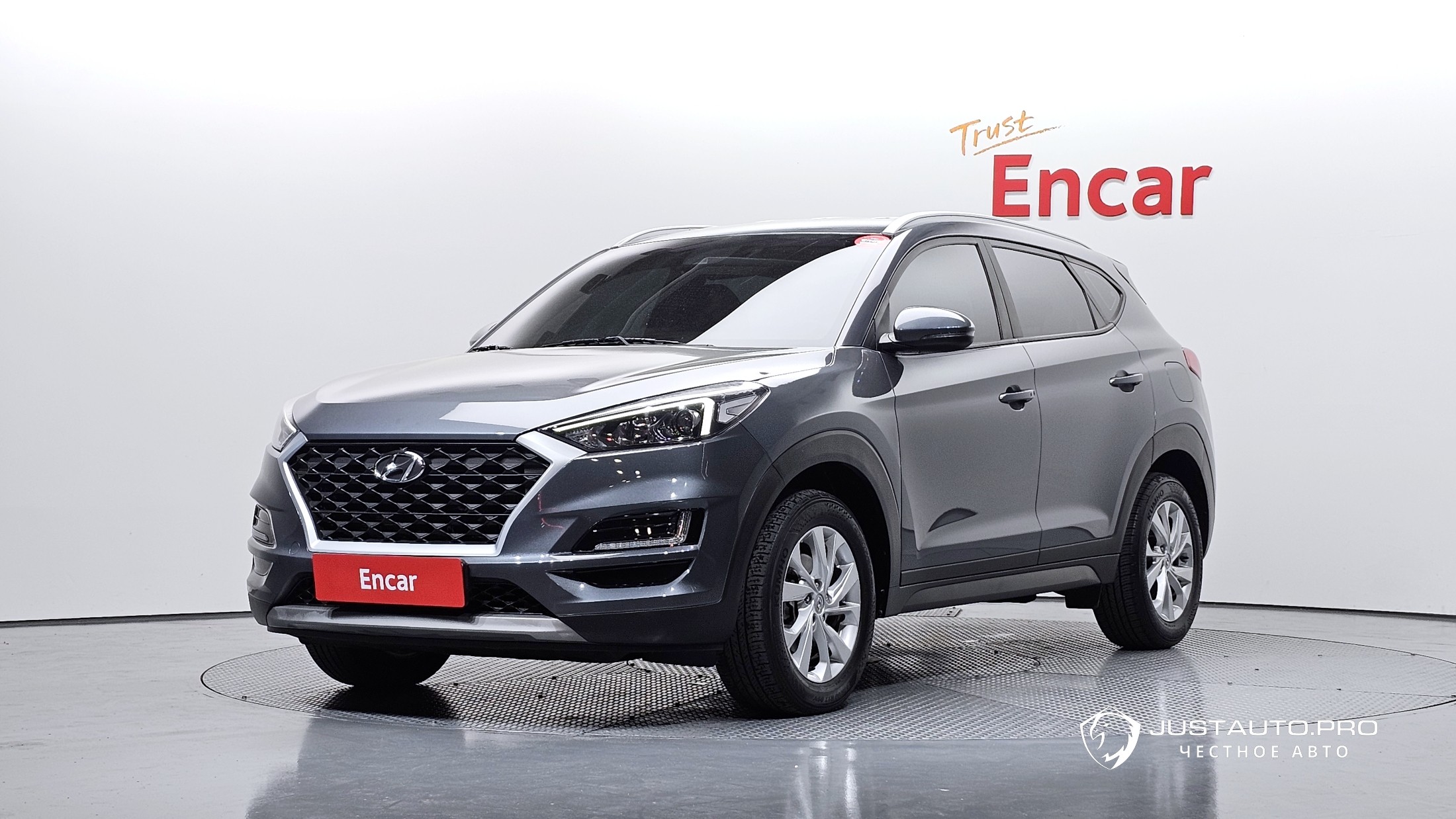 Автомобиль Hyundai Tucson