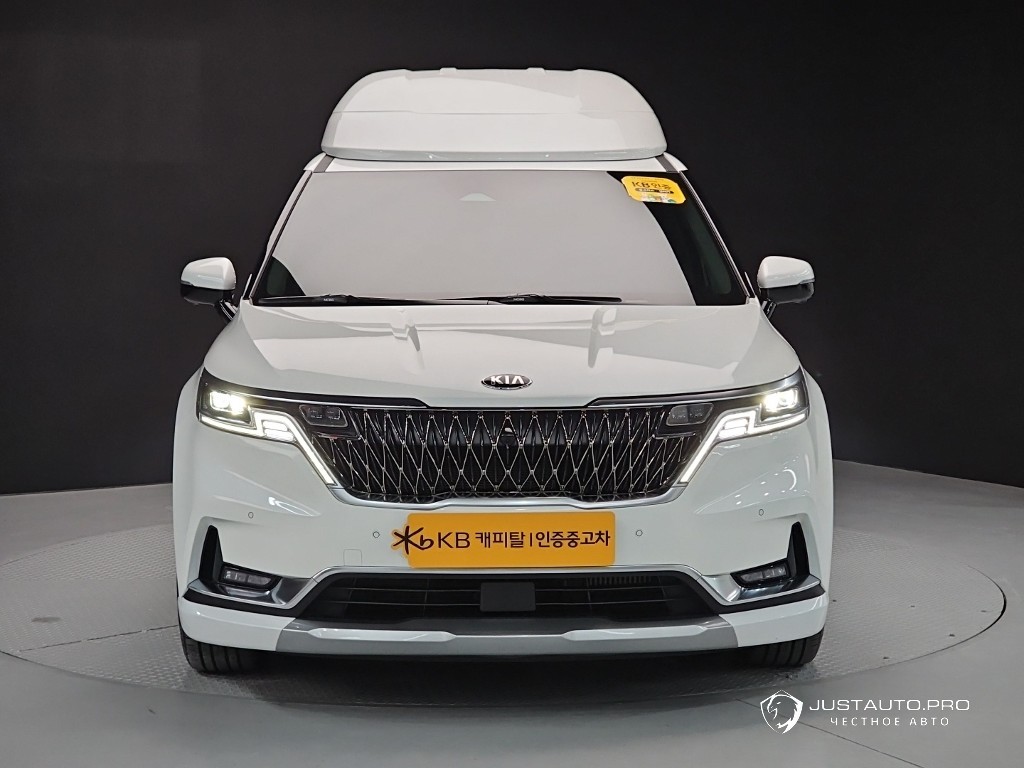 Автомобиль Kia Canival