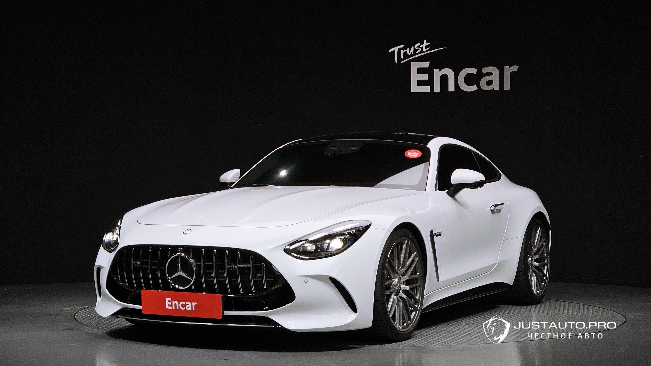 Автомобиль Mercedes-Benz AMG GT