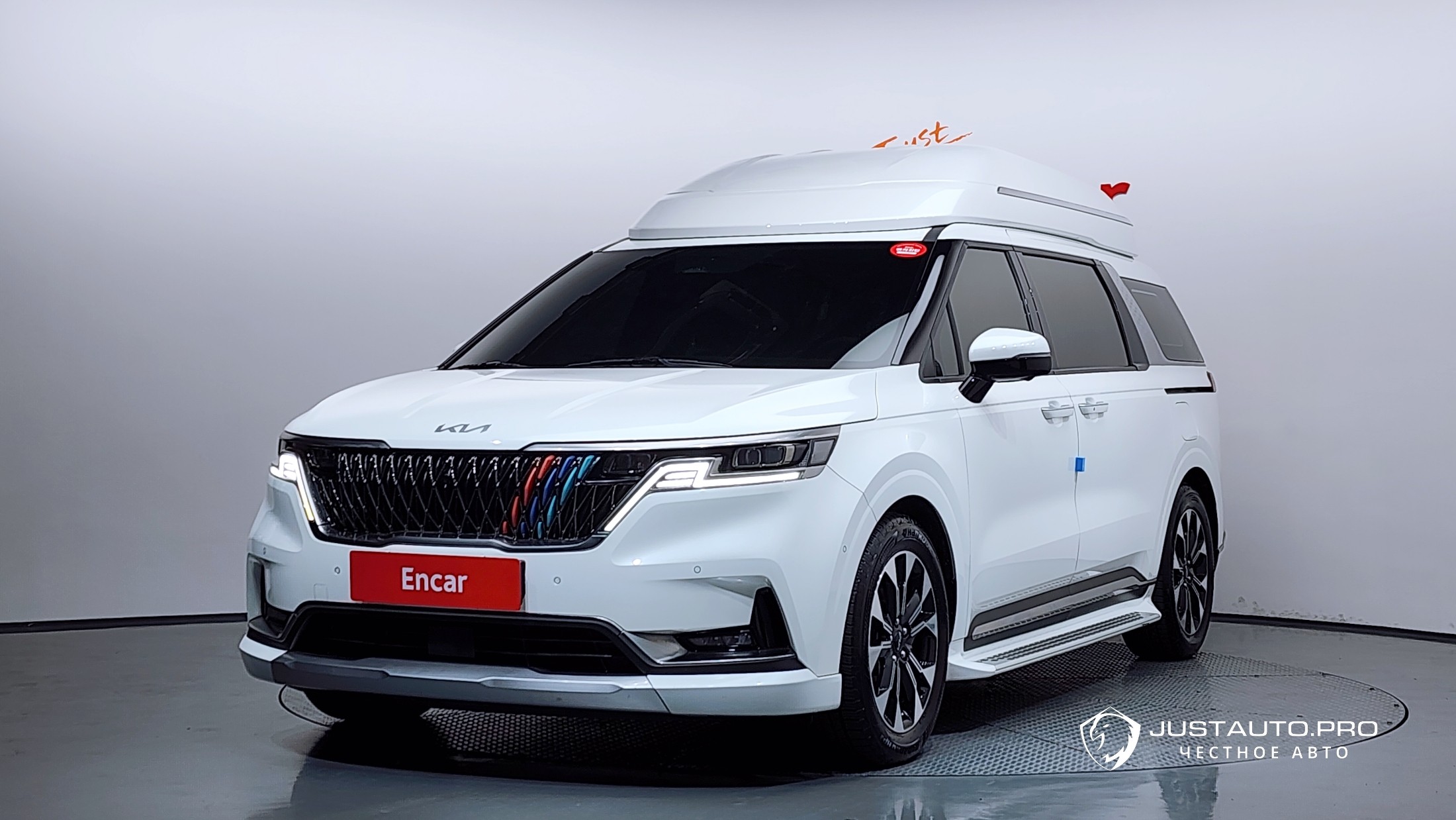 Автомобиль Kia Canival