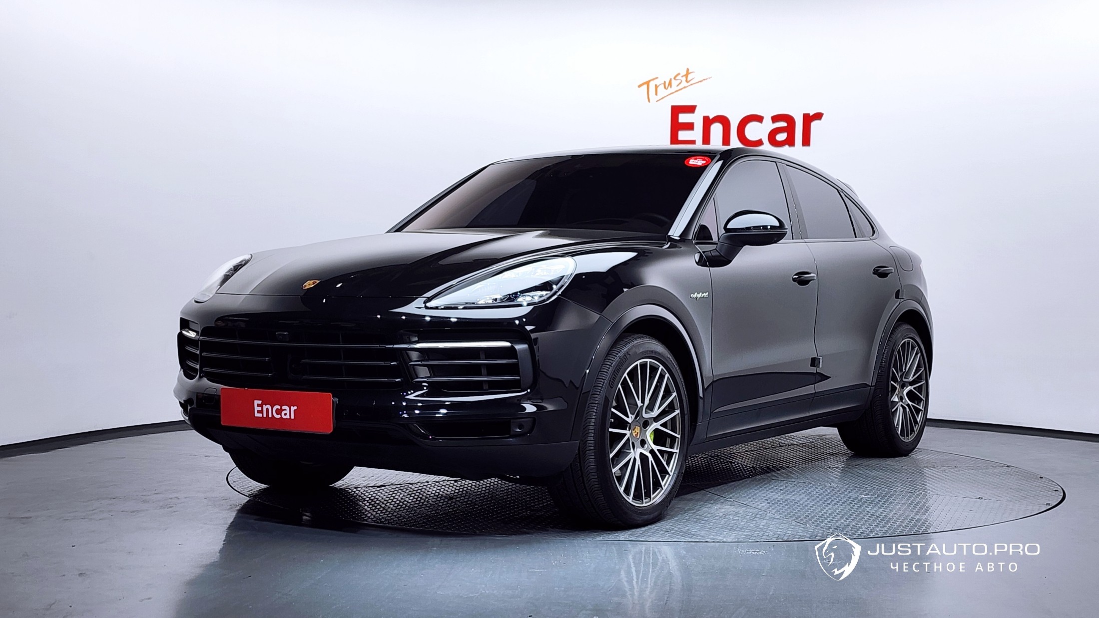 Автомобиль Porsche Cayenne