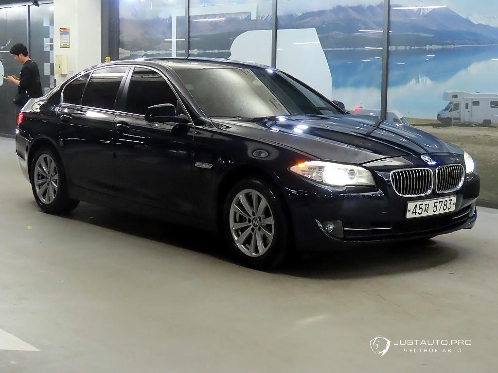 Автомобиль BMW 5-Series