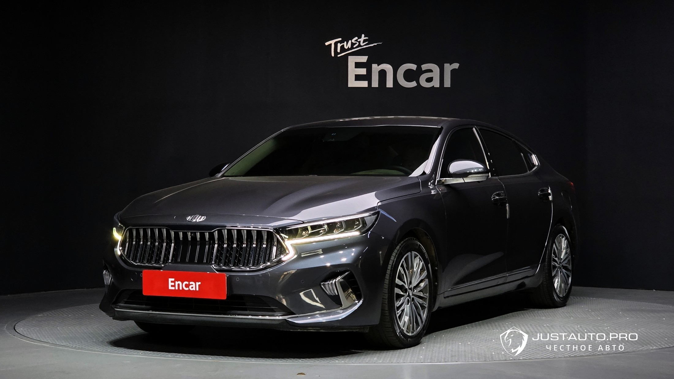Автомобиль Kia K7