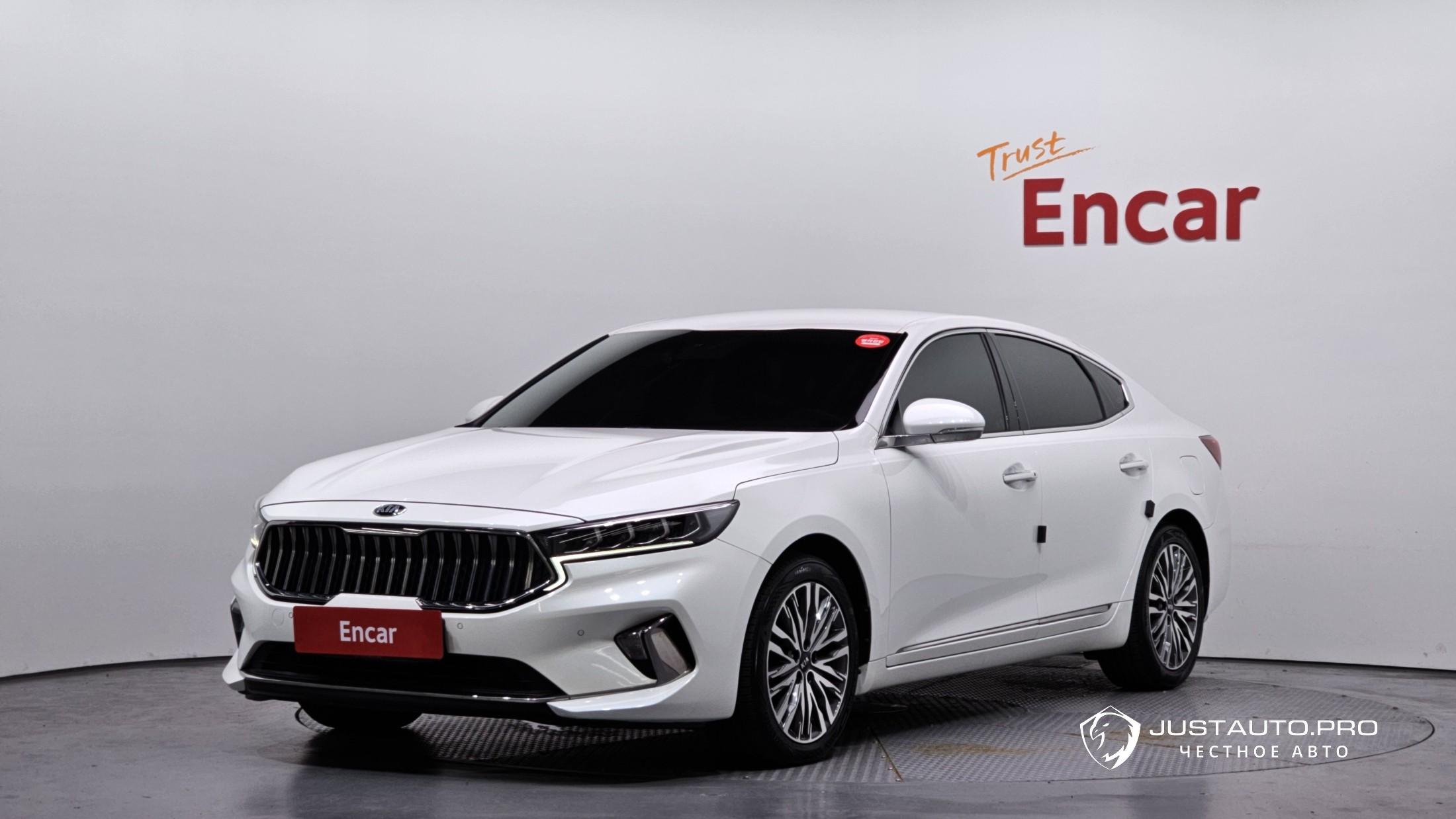 Автомобиль Kia K7