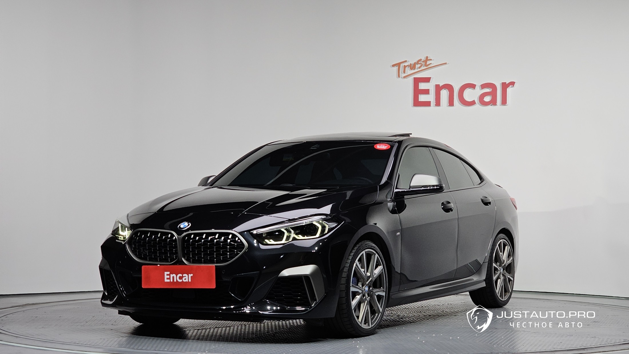 Автомобиль BMW 2-Series