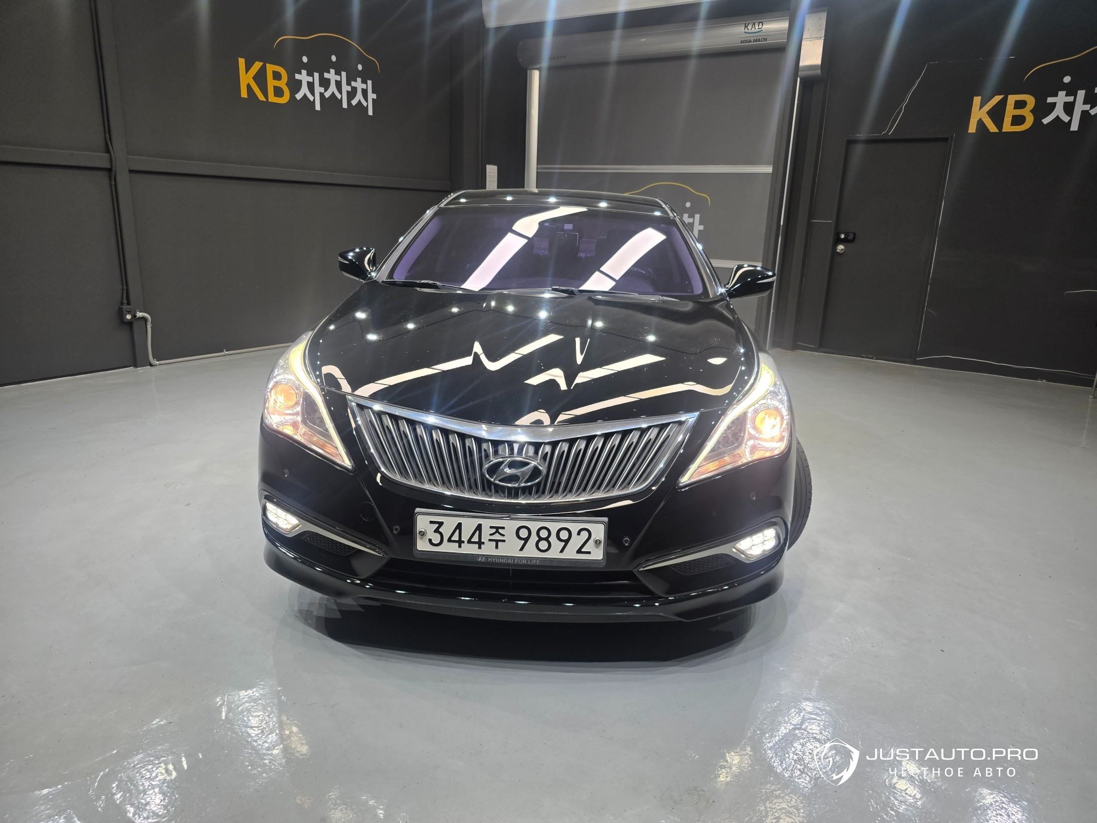 Автомобиль Hyundai Grandeur