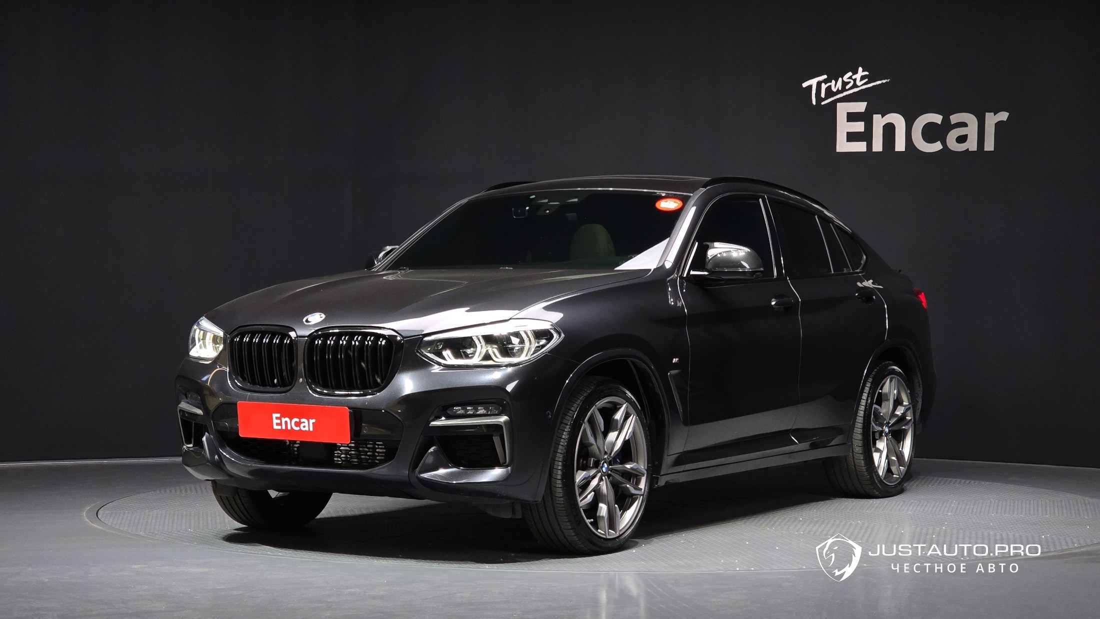 Автомобиль BMW X4