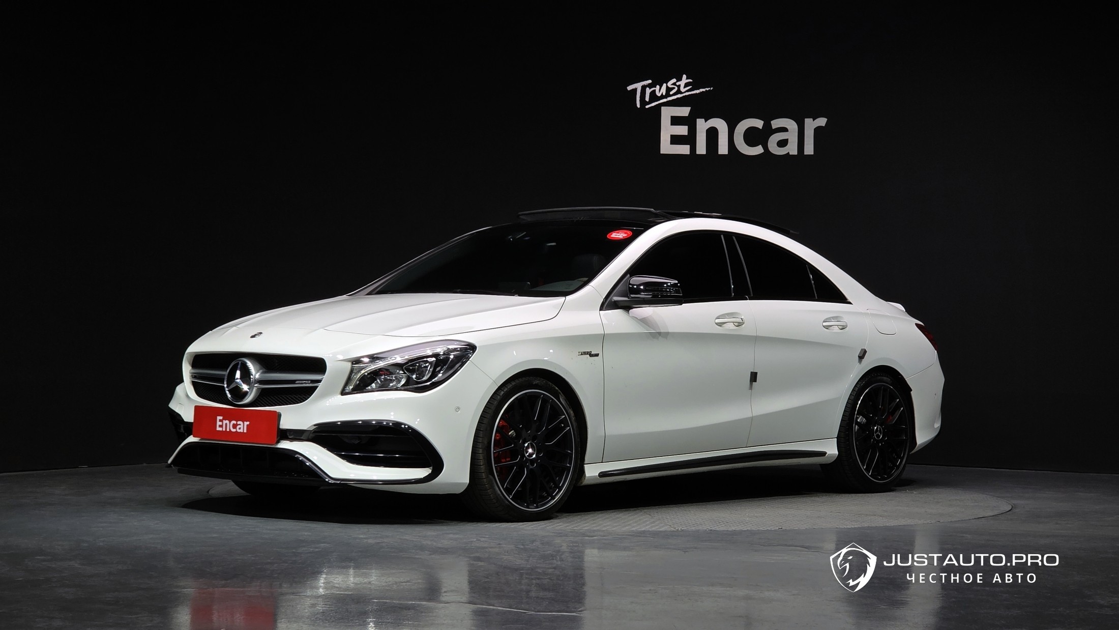 Автомобиль Mercedes-Benz CLA-Class