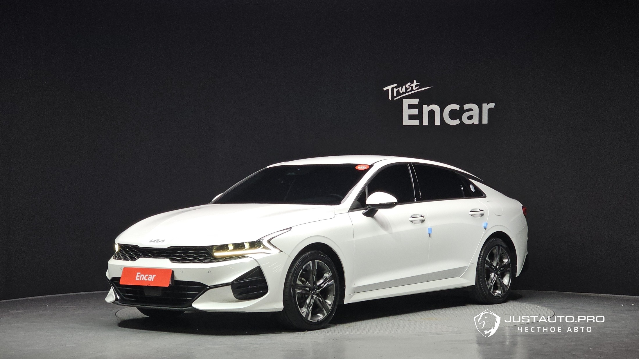 Автомобиль Kia K5