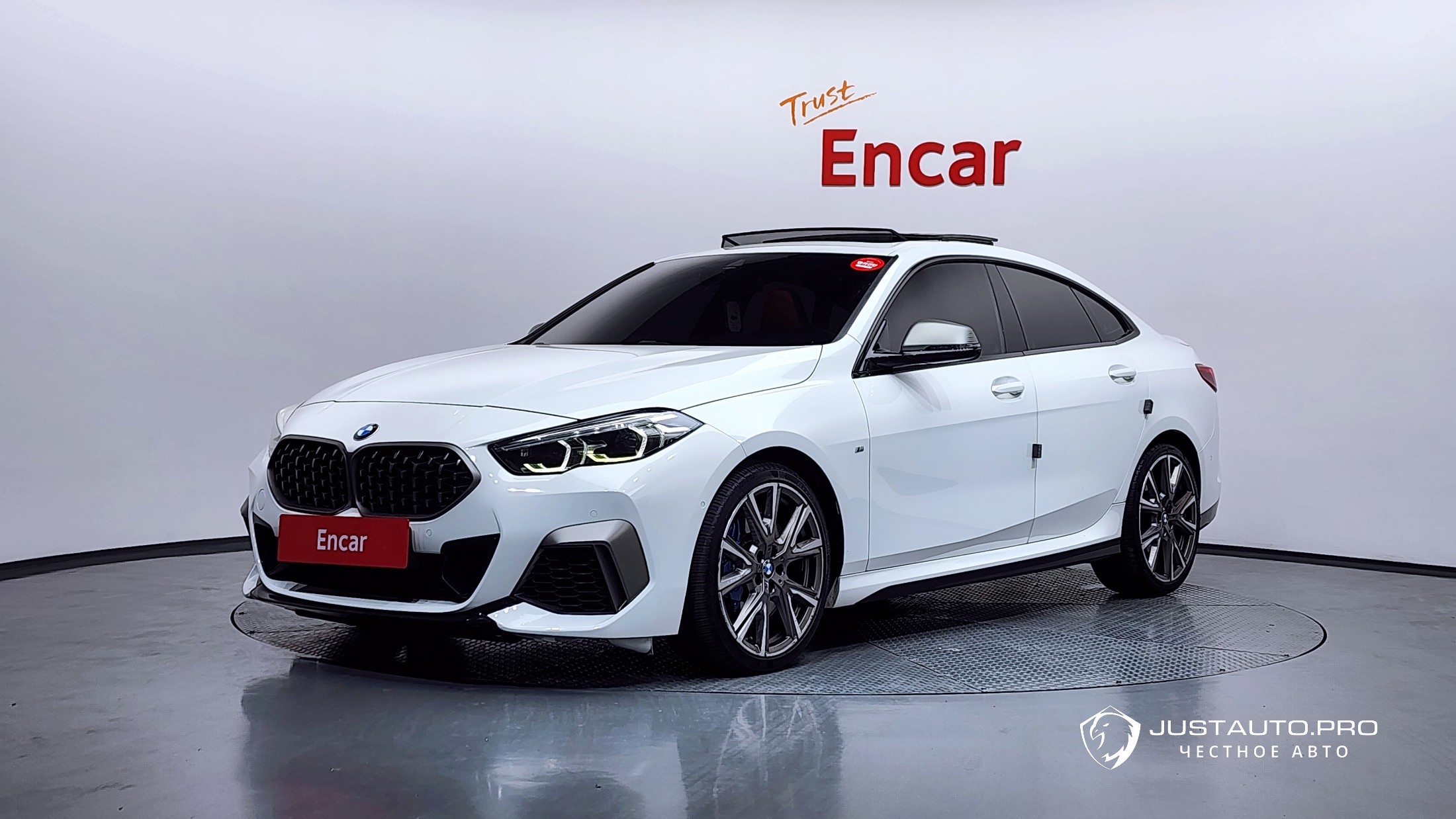 Автомобиль BMW 2-Series