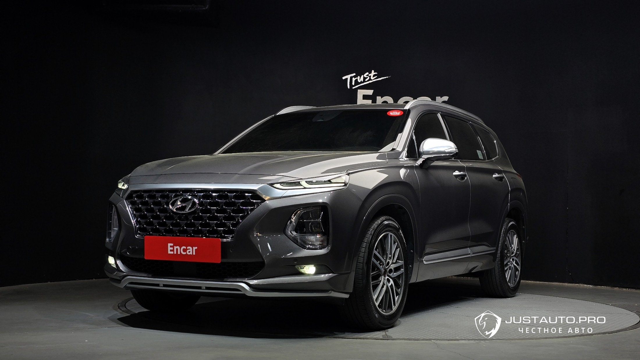 Автомобиль Hyundai Santafe