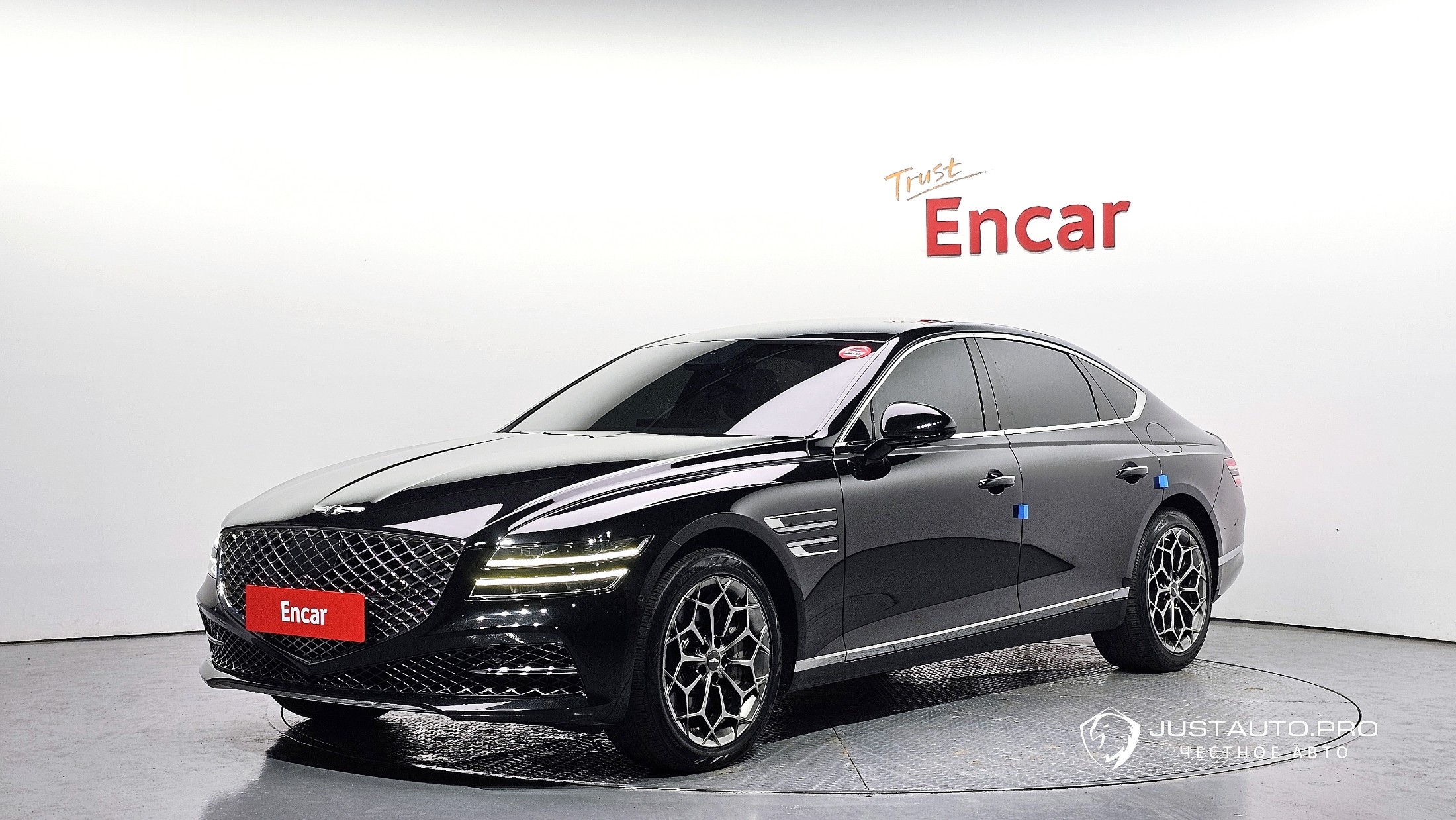 Автомобиль Genesis G80