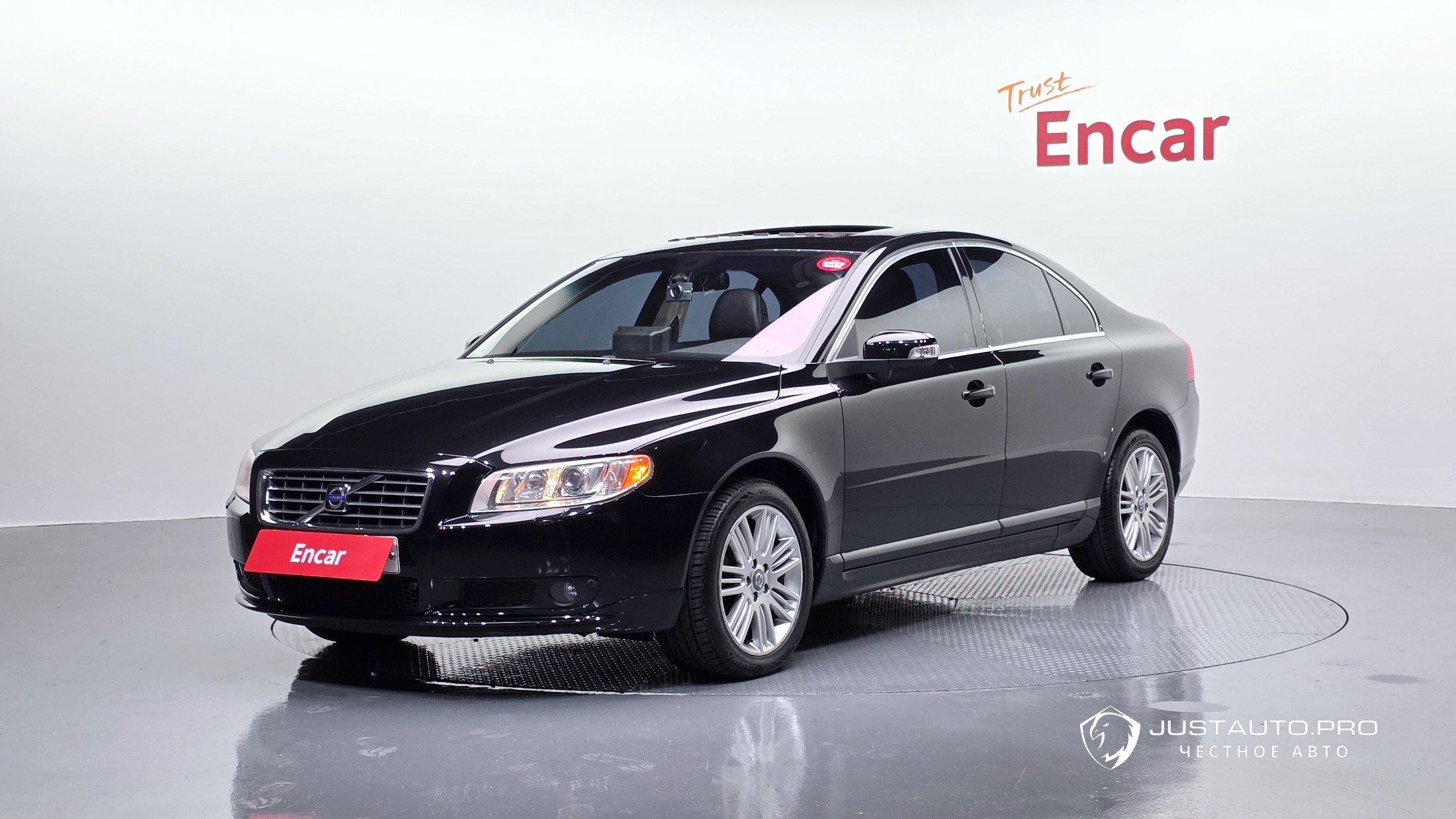 Автомобиль Volvo S80