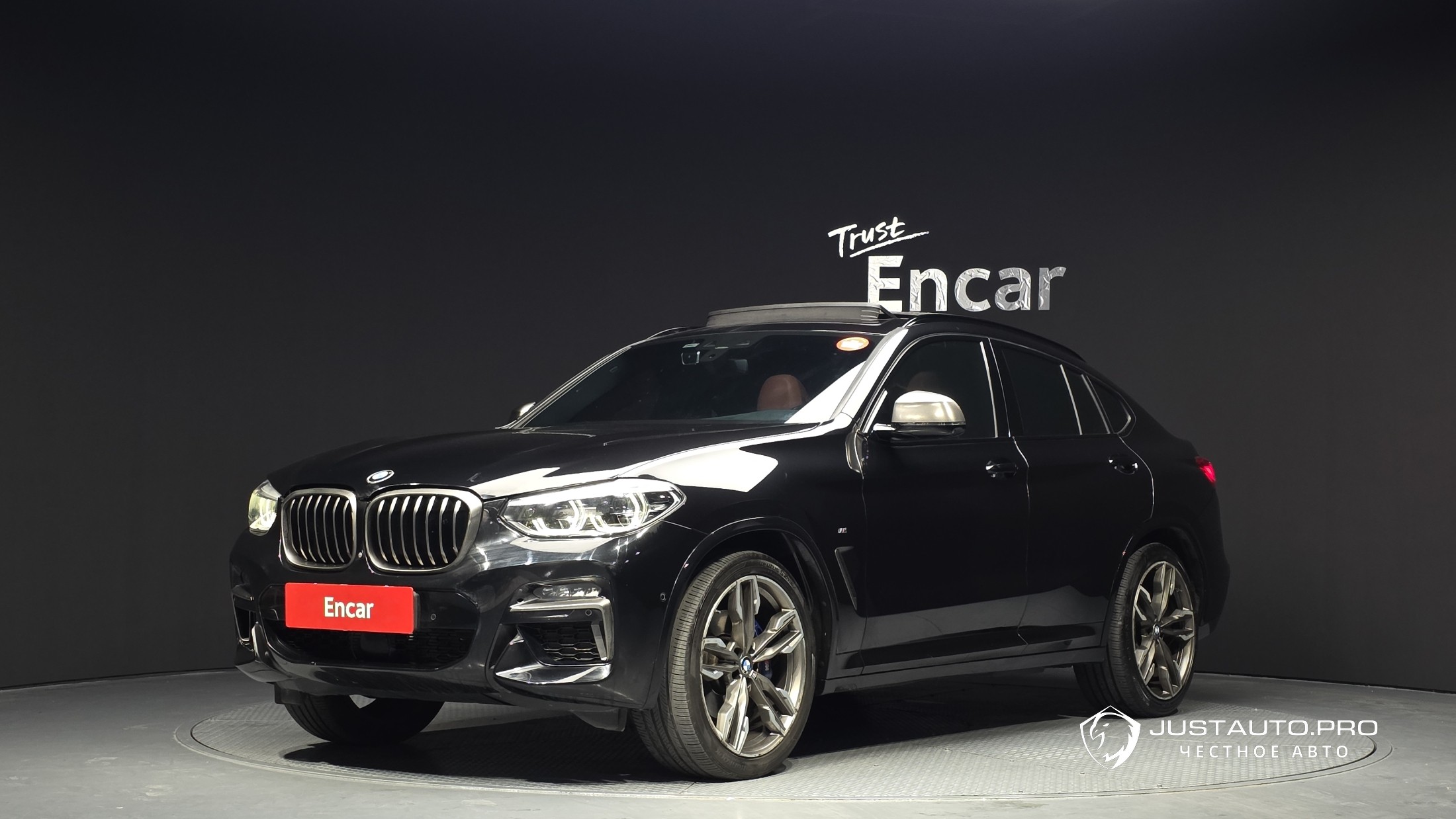 Автомобиль BMW X4