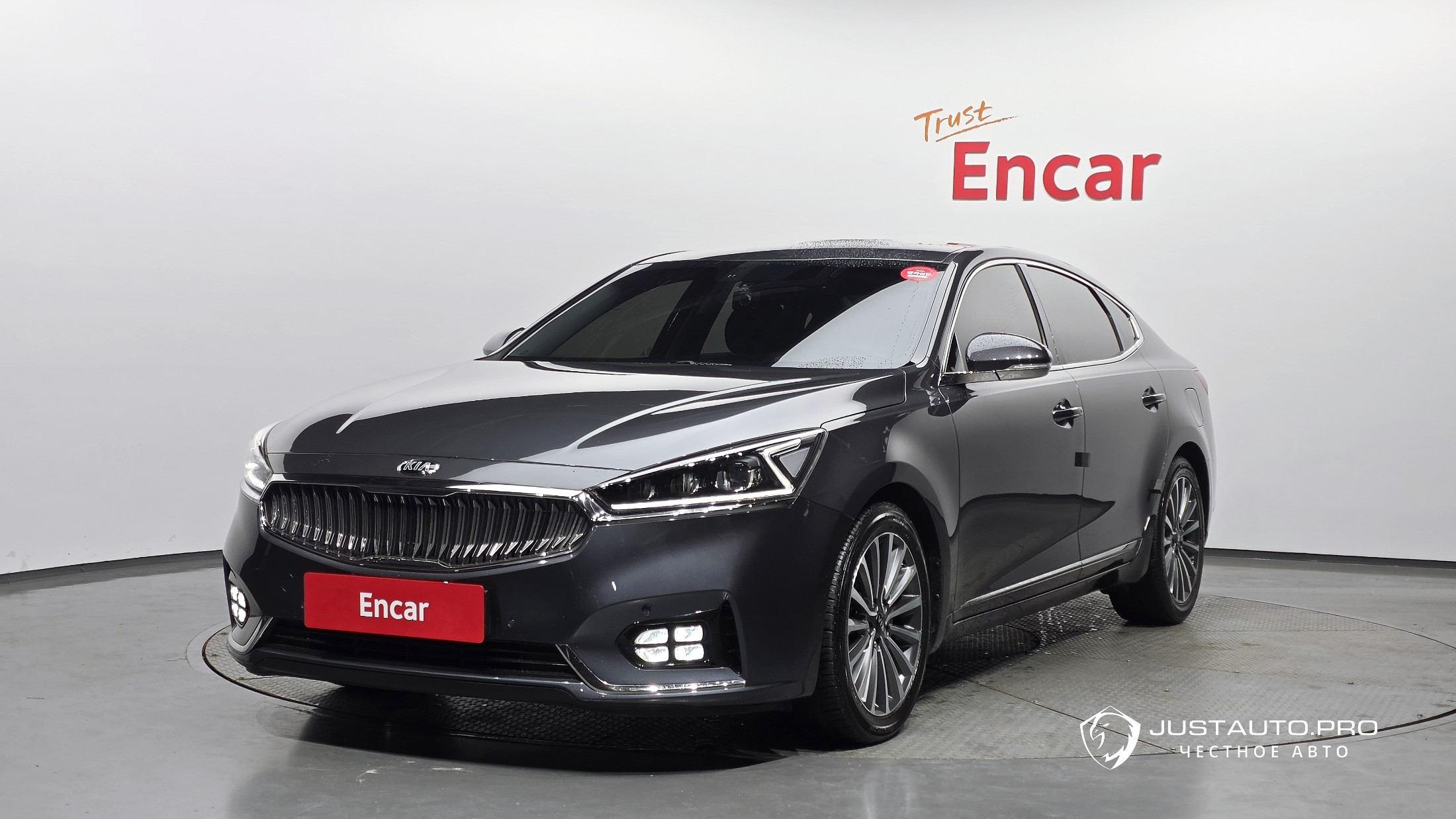 Автомобиль Kia K7