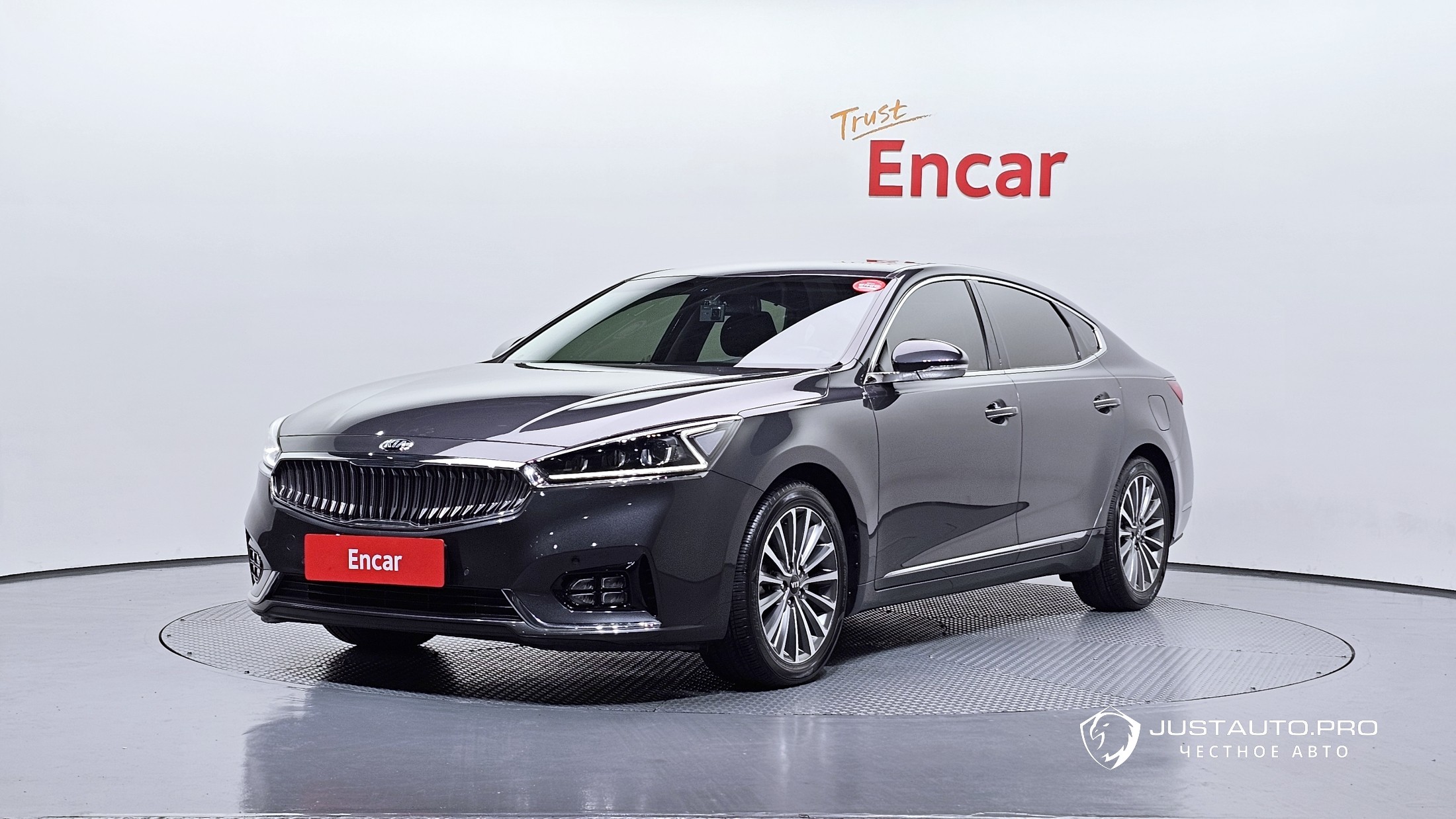 Автомобиль Kia K7