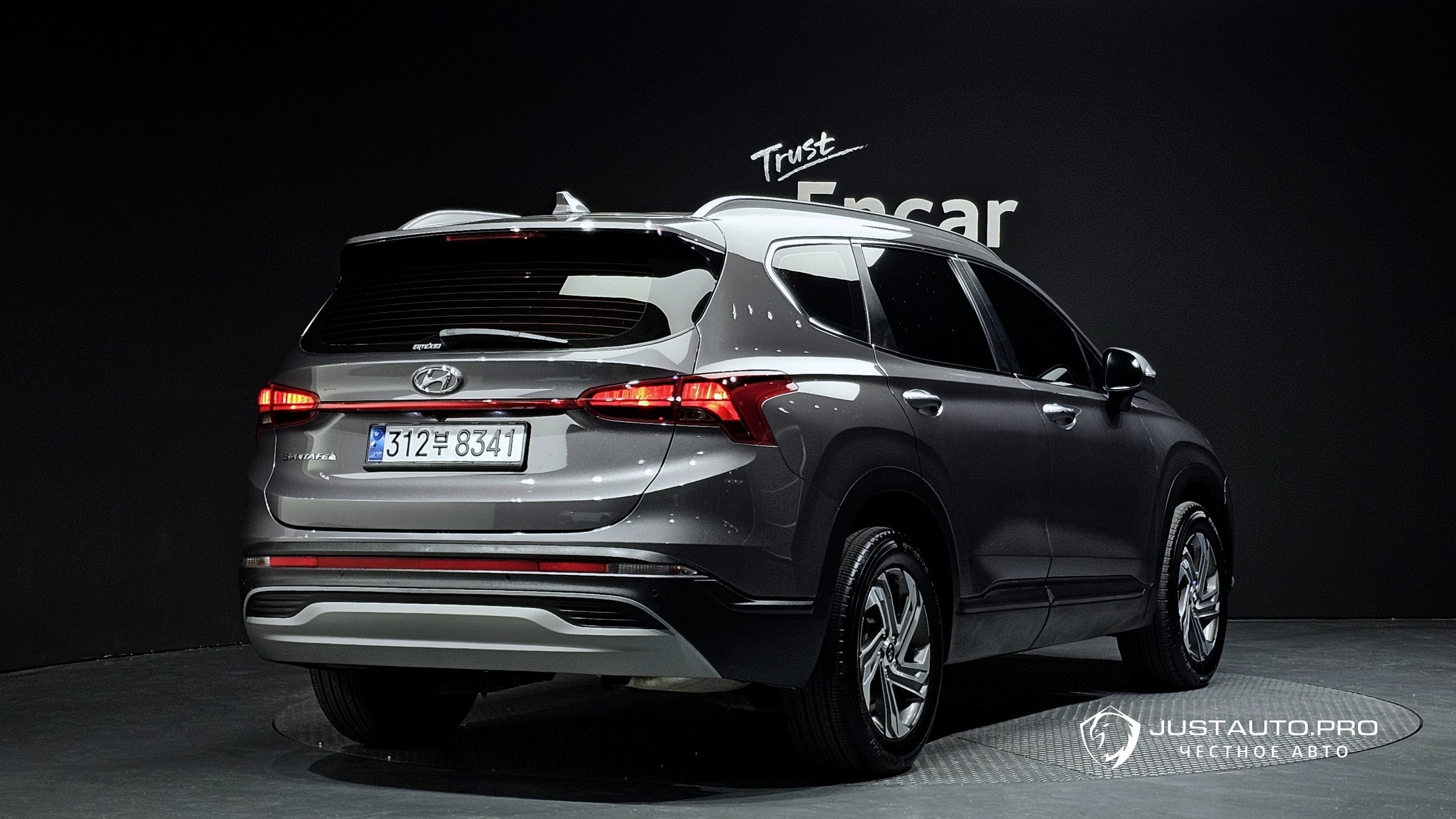 Автомобиль Hyundai Santafe