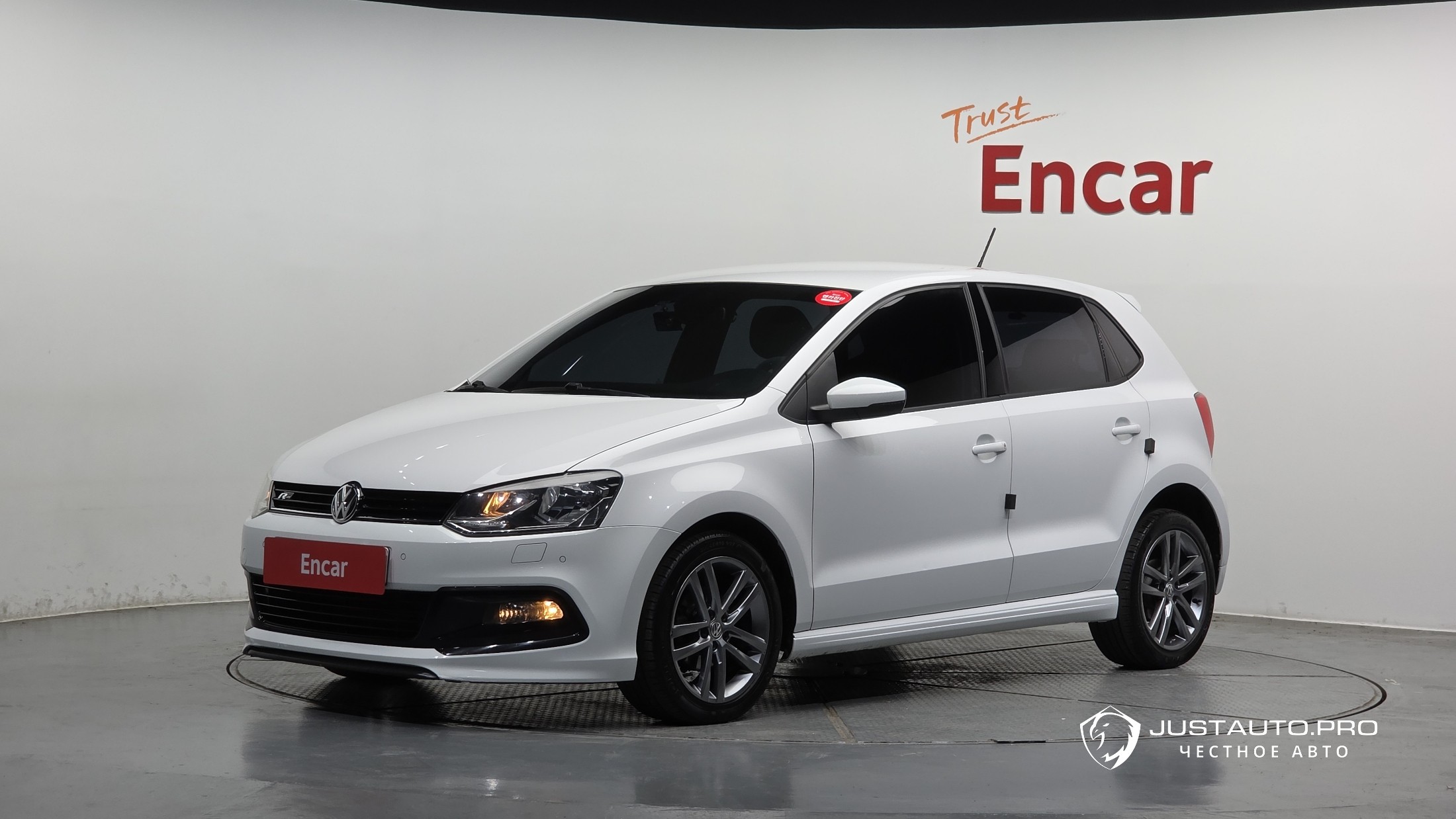 Автомобиль Volkswagen Polo