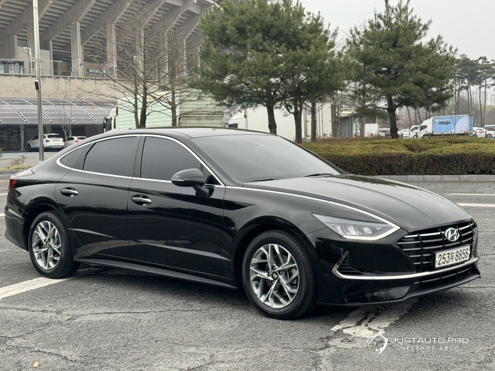 Автомобиль Hyundai Sonata