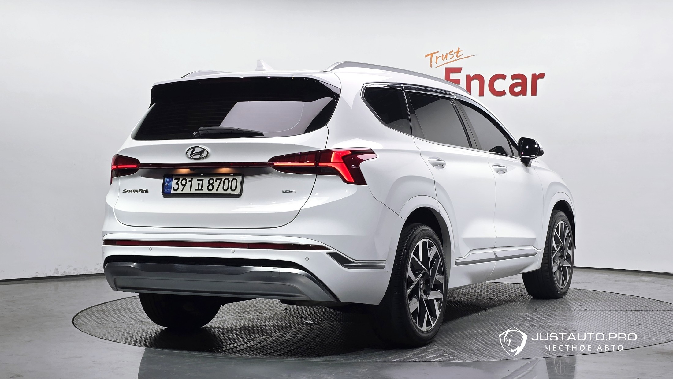 Автомобиль Hyundai Santafe