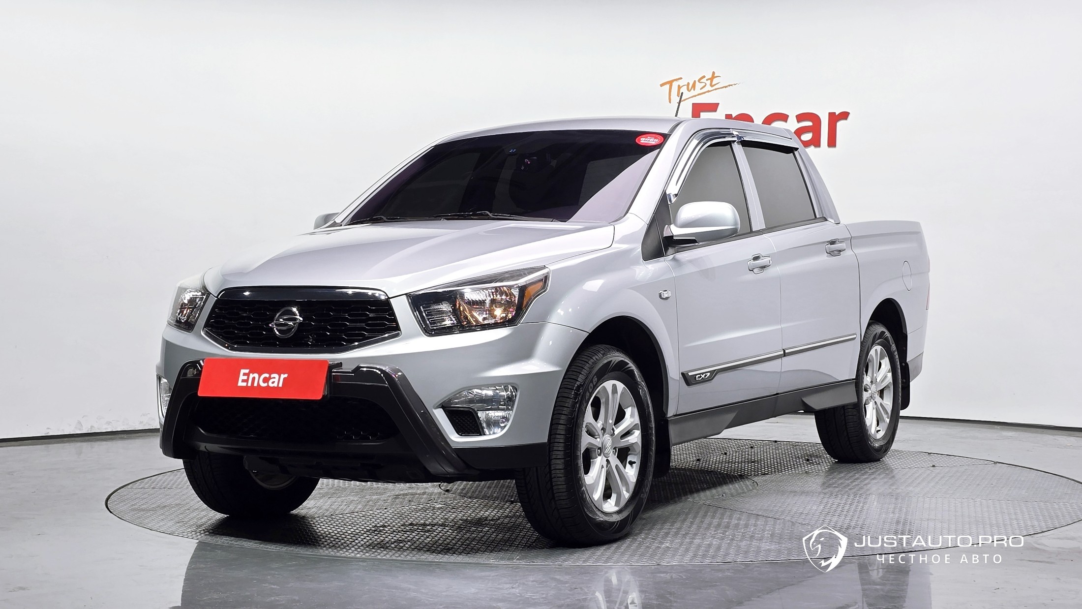 Автомобиль KG_Mobility_Ssangyong KORANDO