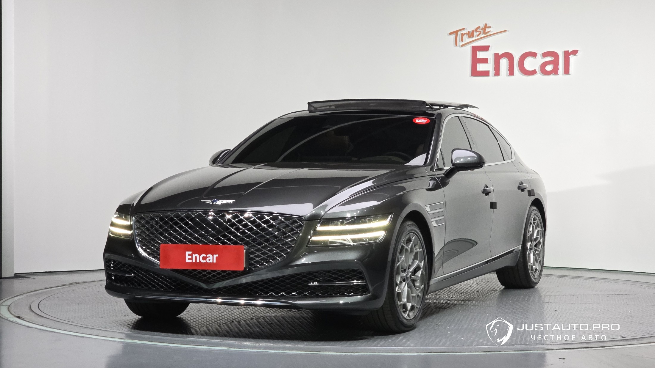 Автомобиль Genesis G80