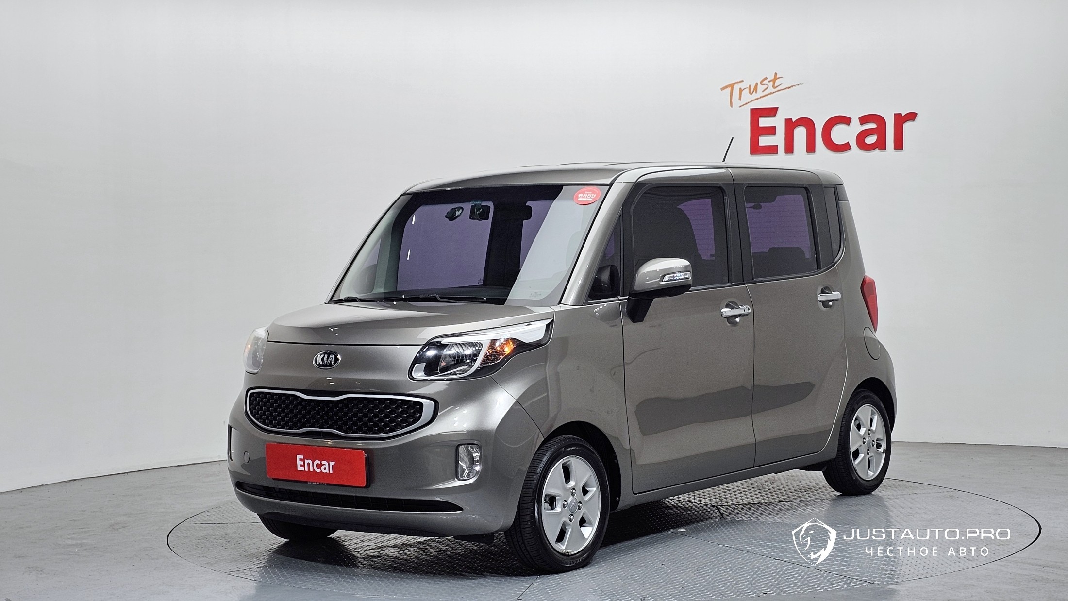 Автомобиль Kia RAY