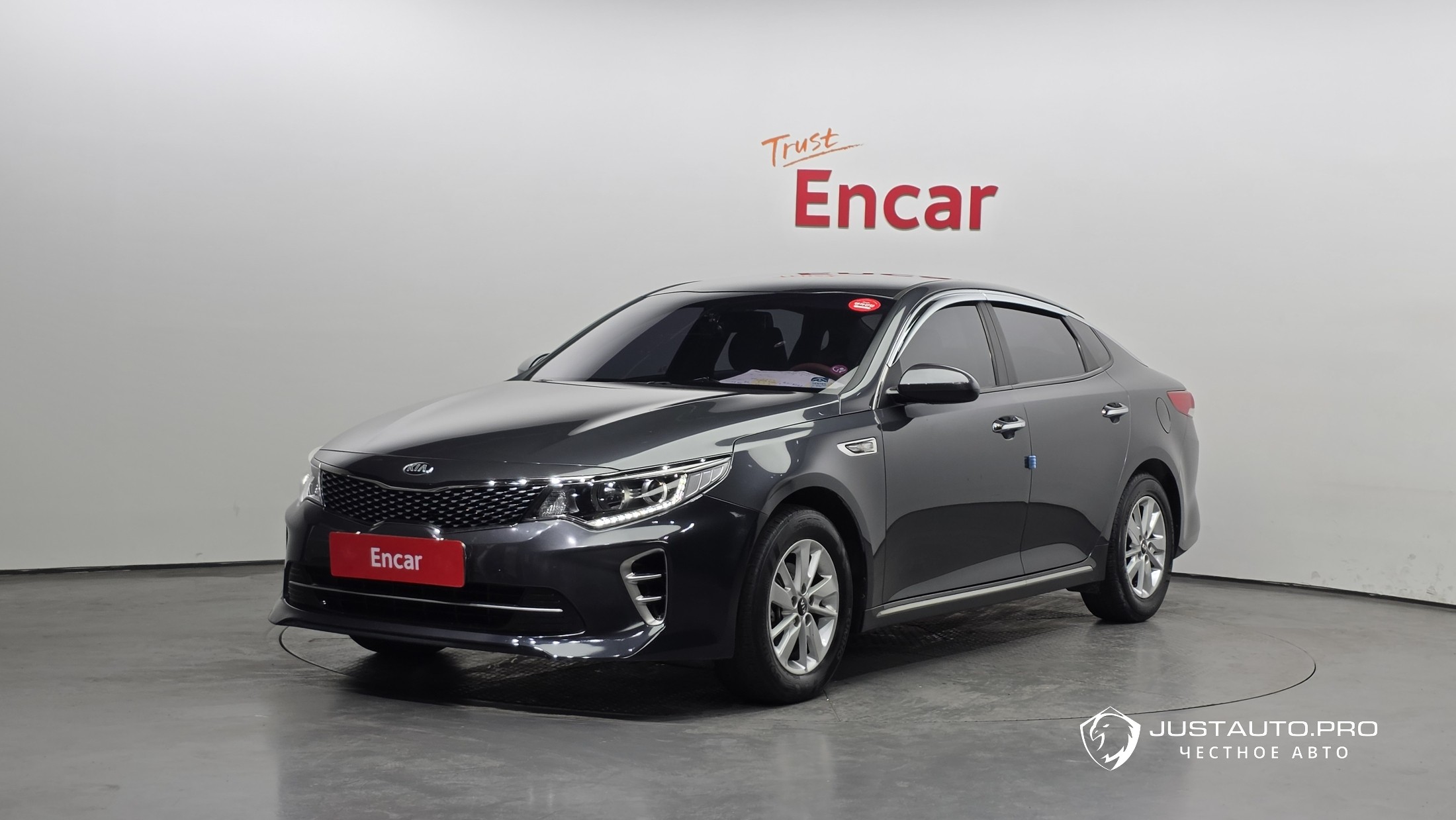 Автомобиль Kia K5
